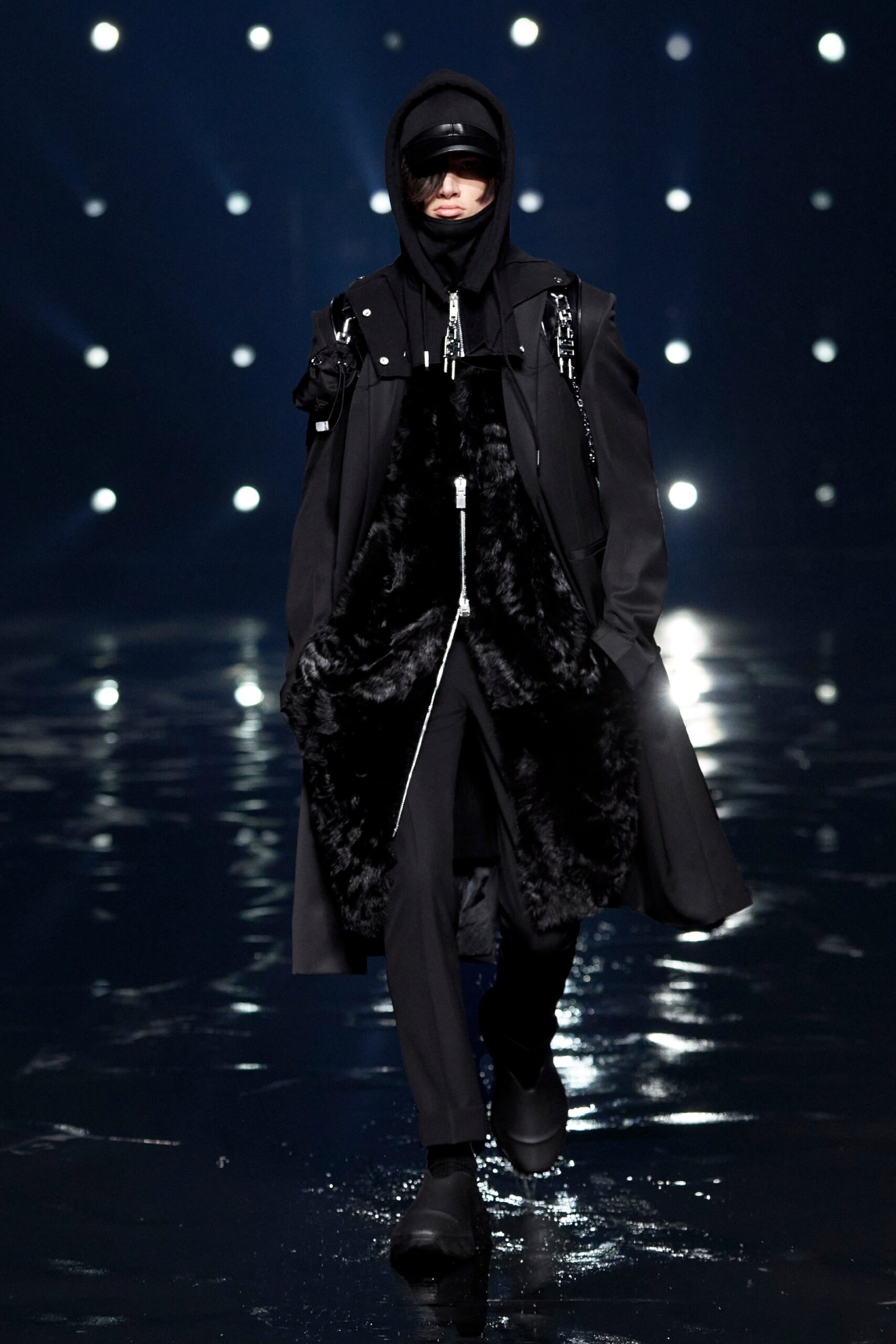 Givenchy F/W 21 Look 7