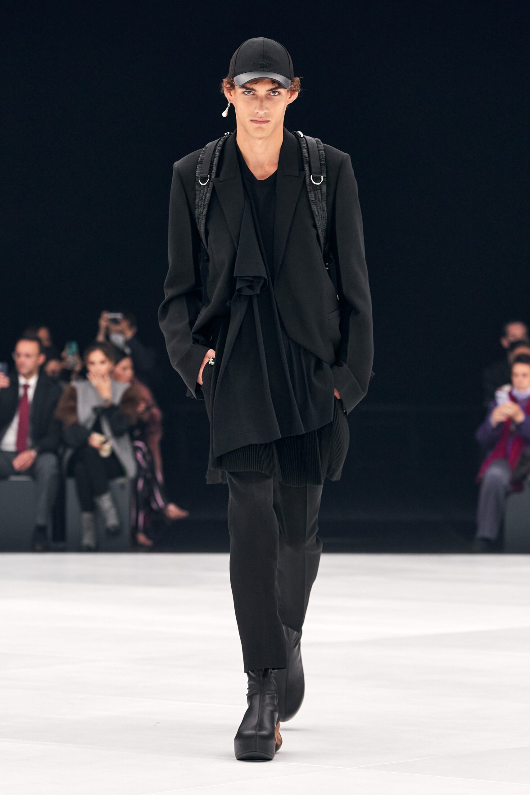 Givenchy S/S 22 Look 7