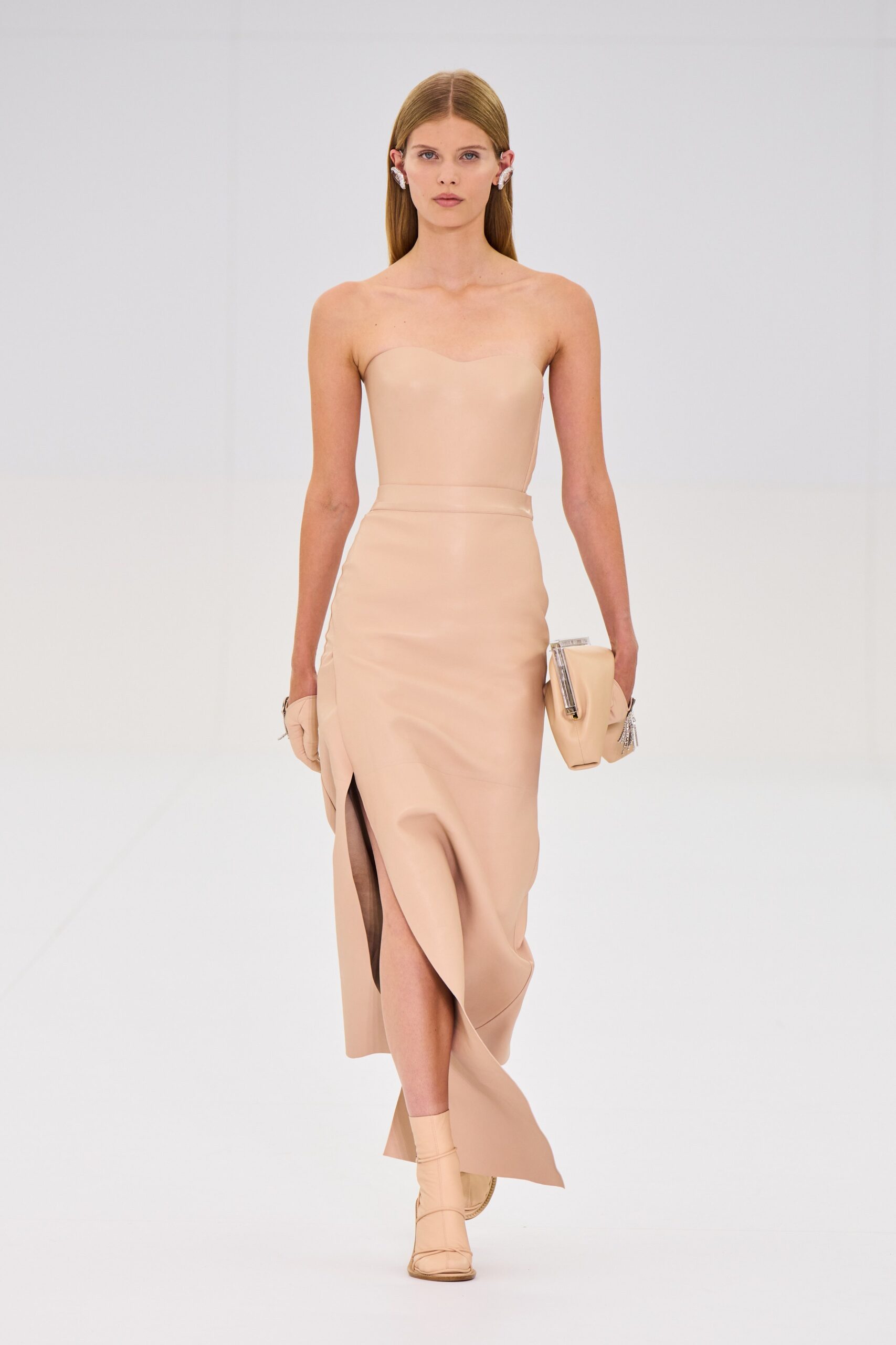 Fendi F/W 22 Couture Look 7