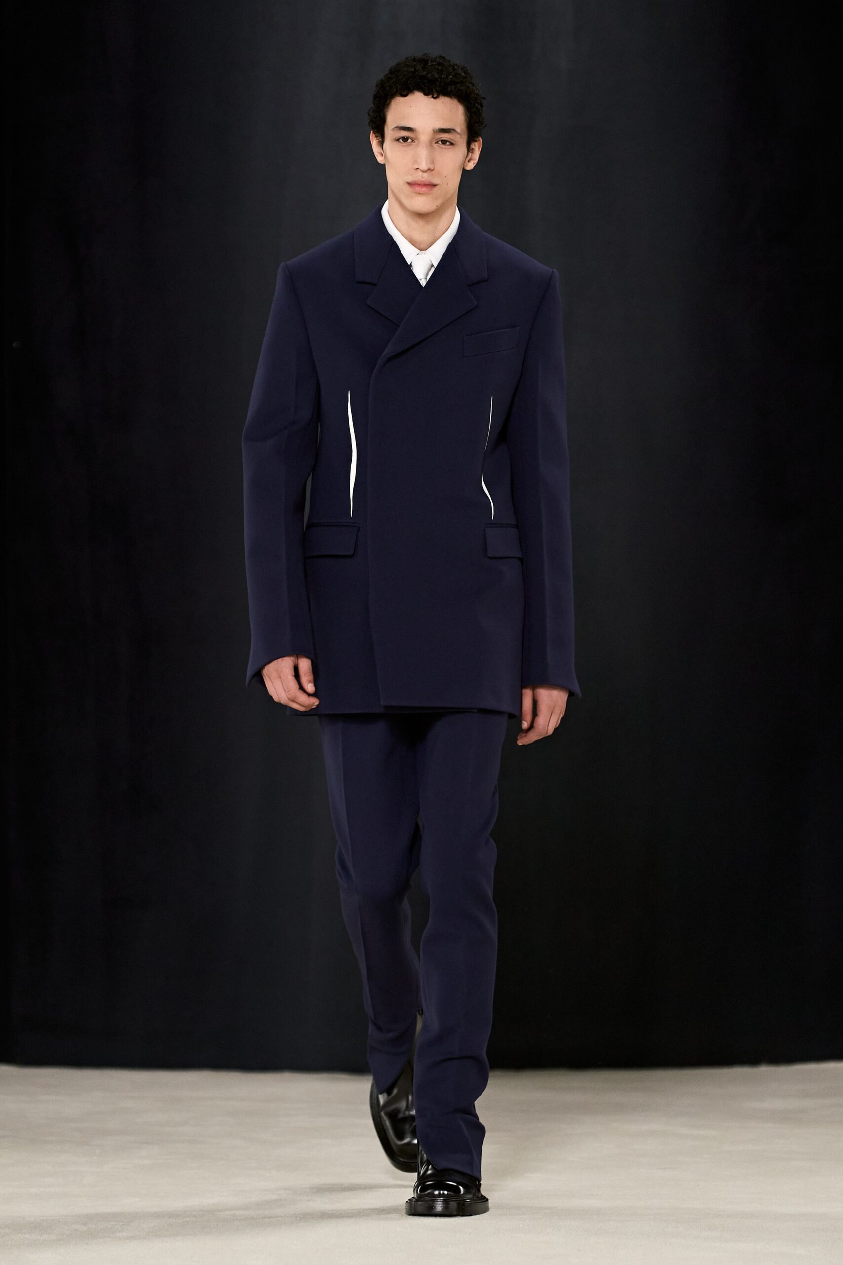 Ferragamo F/W 23 Look 7