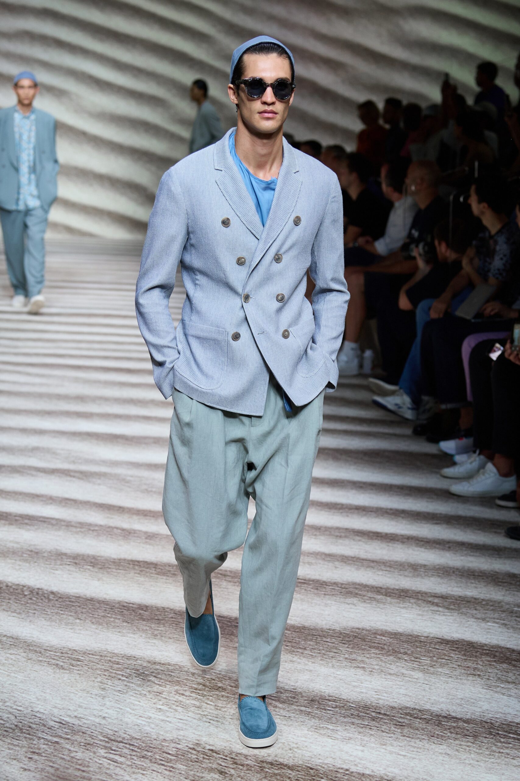 Giorgio Armani S/S 23 Menswear Look 7