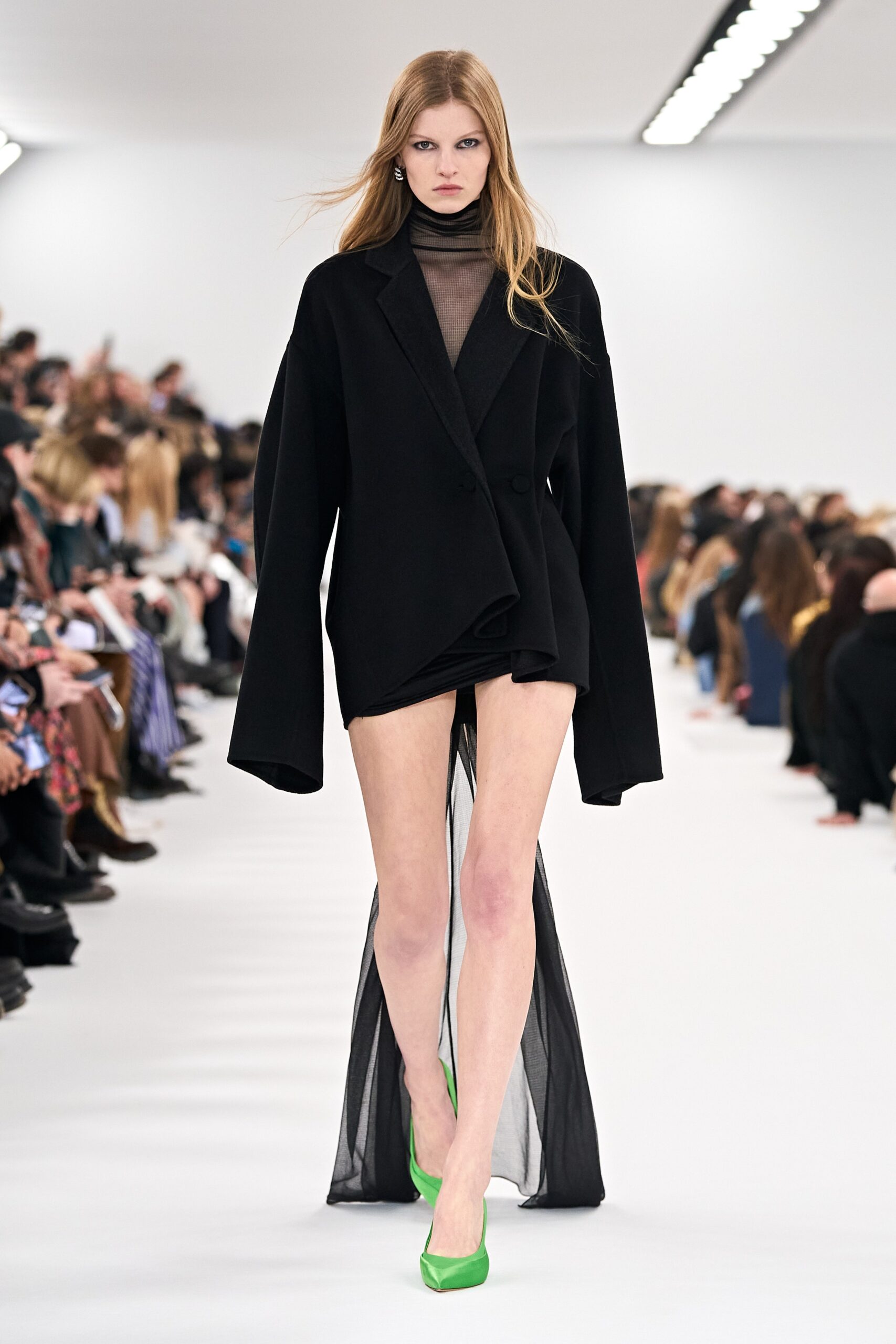 Givenchy F/W 23 Look 7