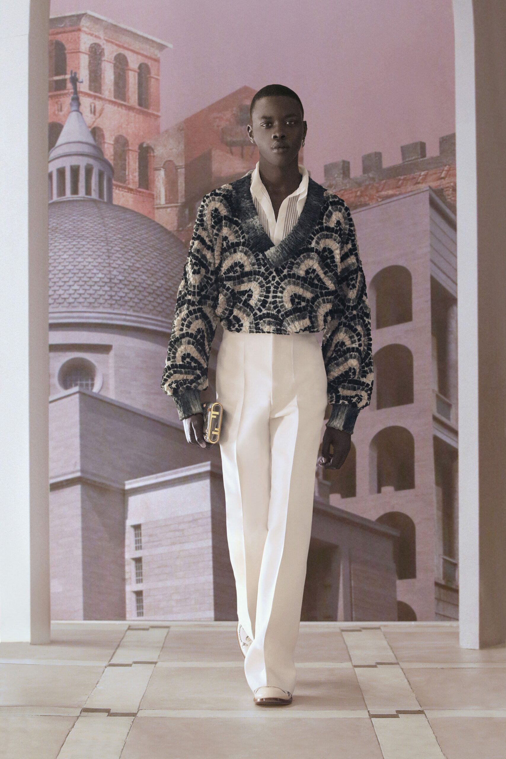 Fendi F/W 21 Couture Look 8