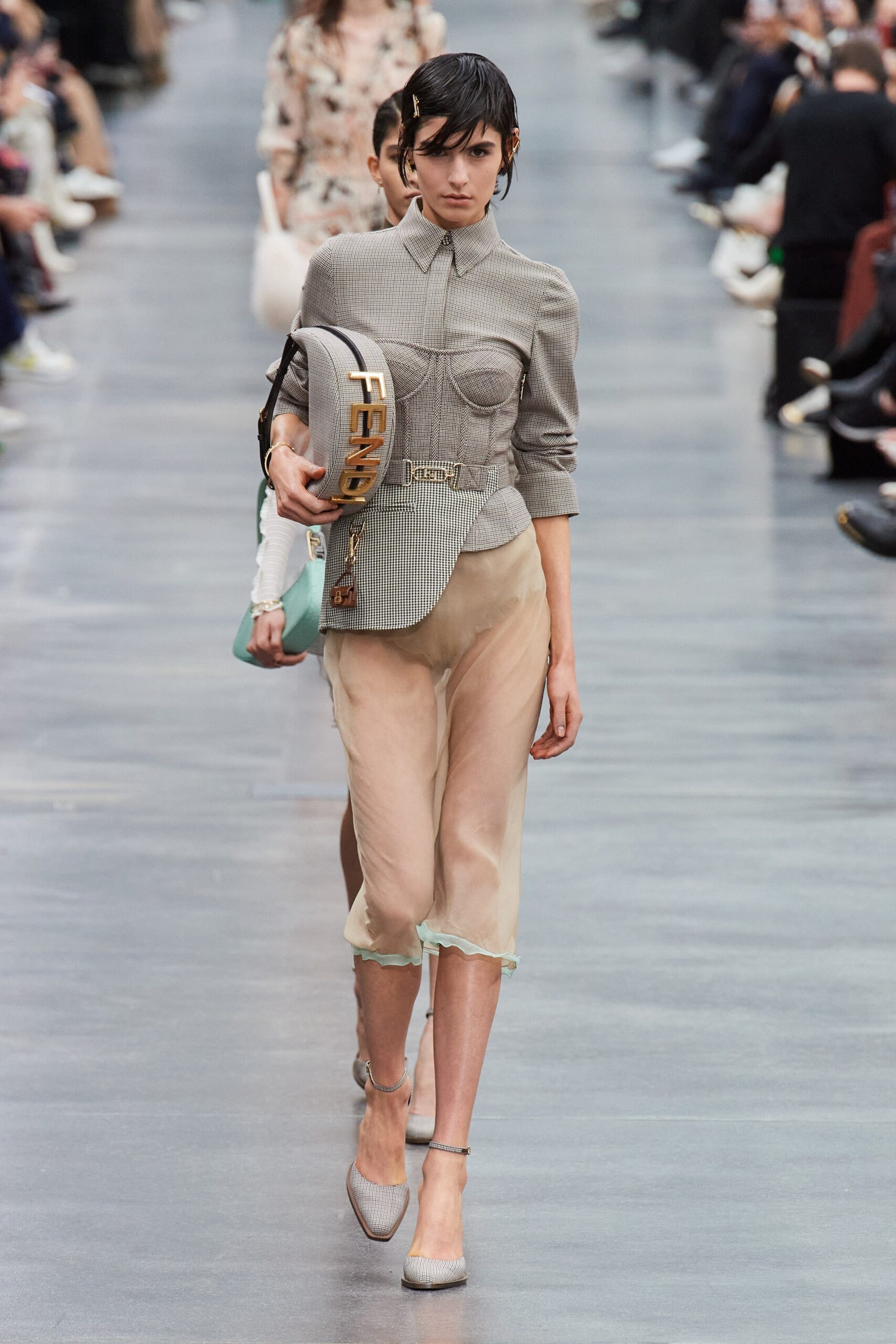 Fendi F/W 22 Look 8
