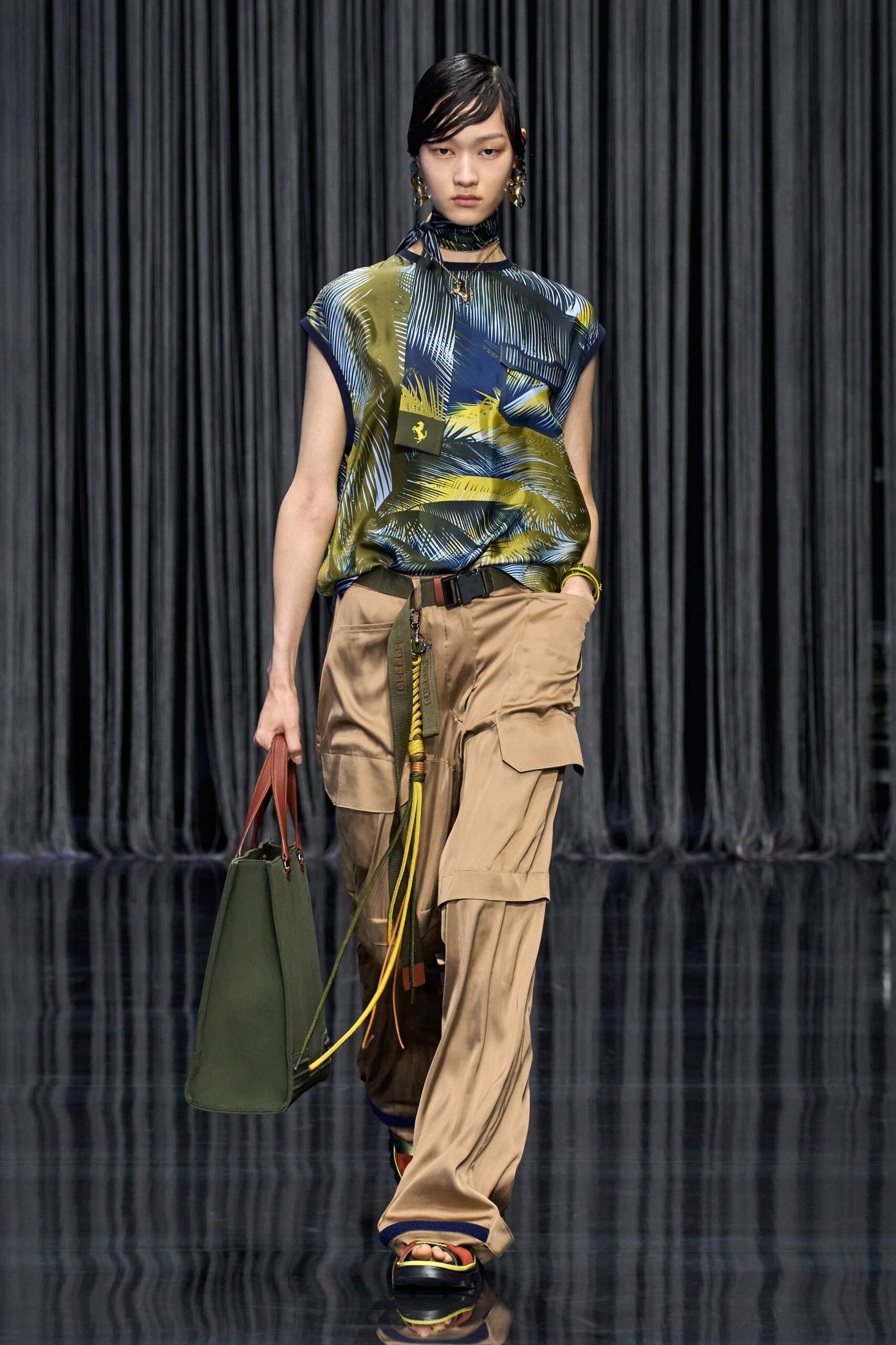 Ferrari S/S 23 Look 8