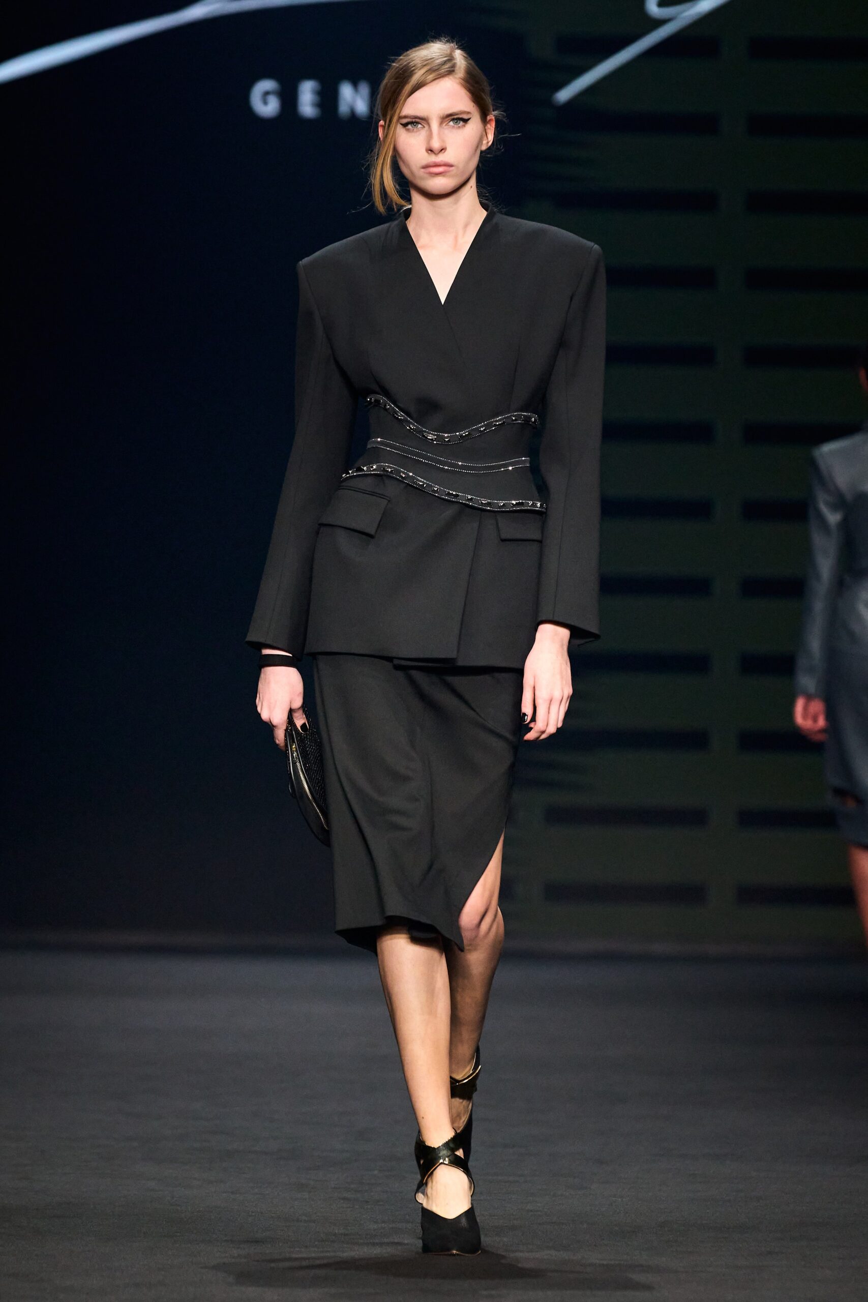 Genny F/W 23 Look 8