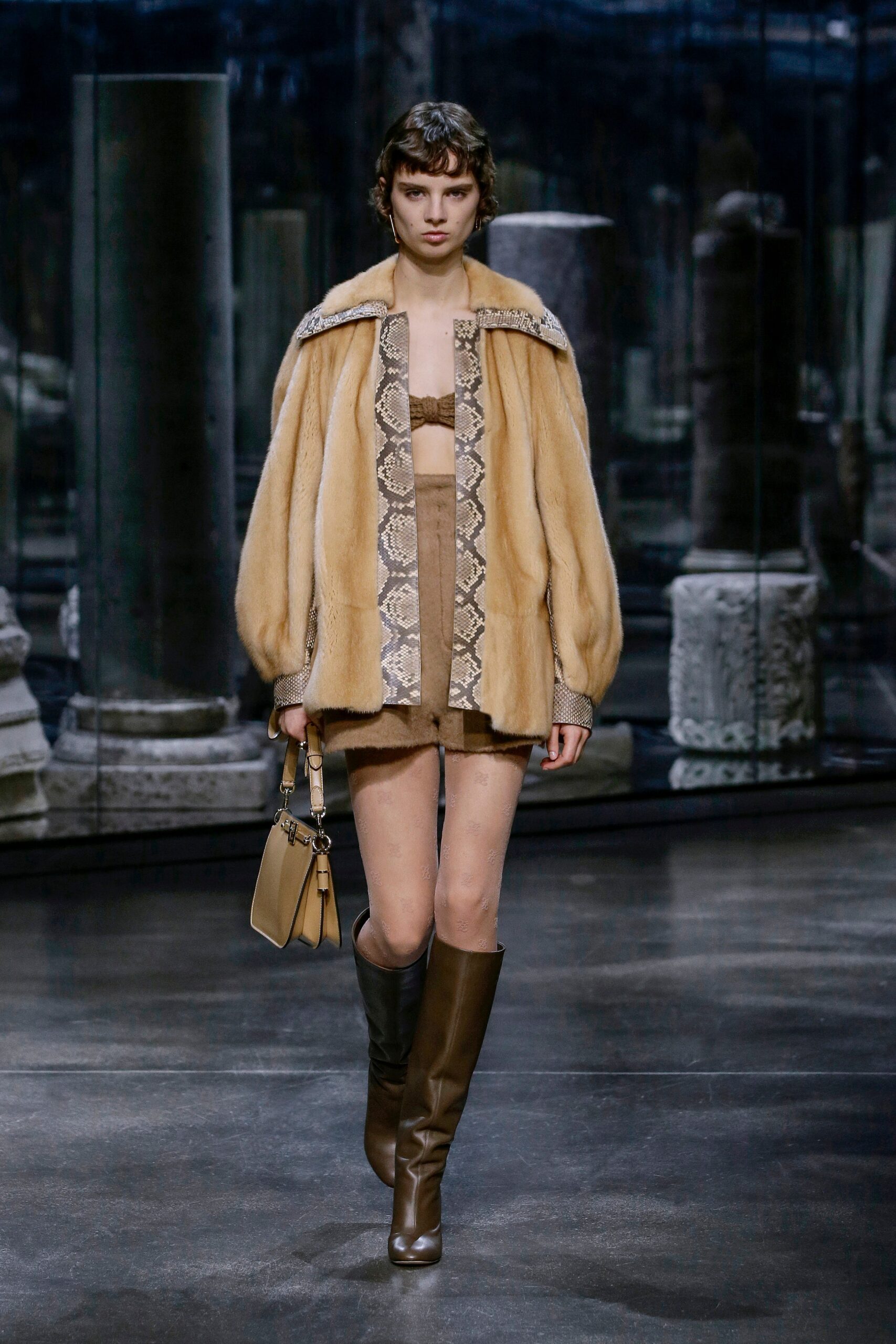 Fendi F/W 21 Look 9