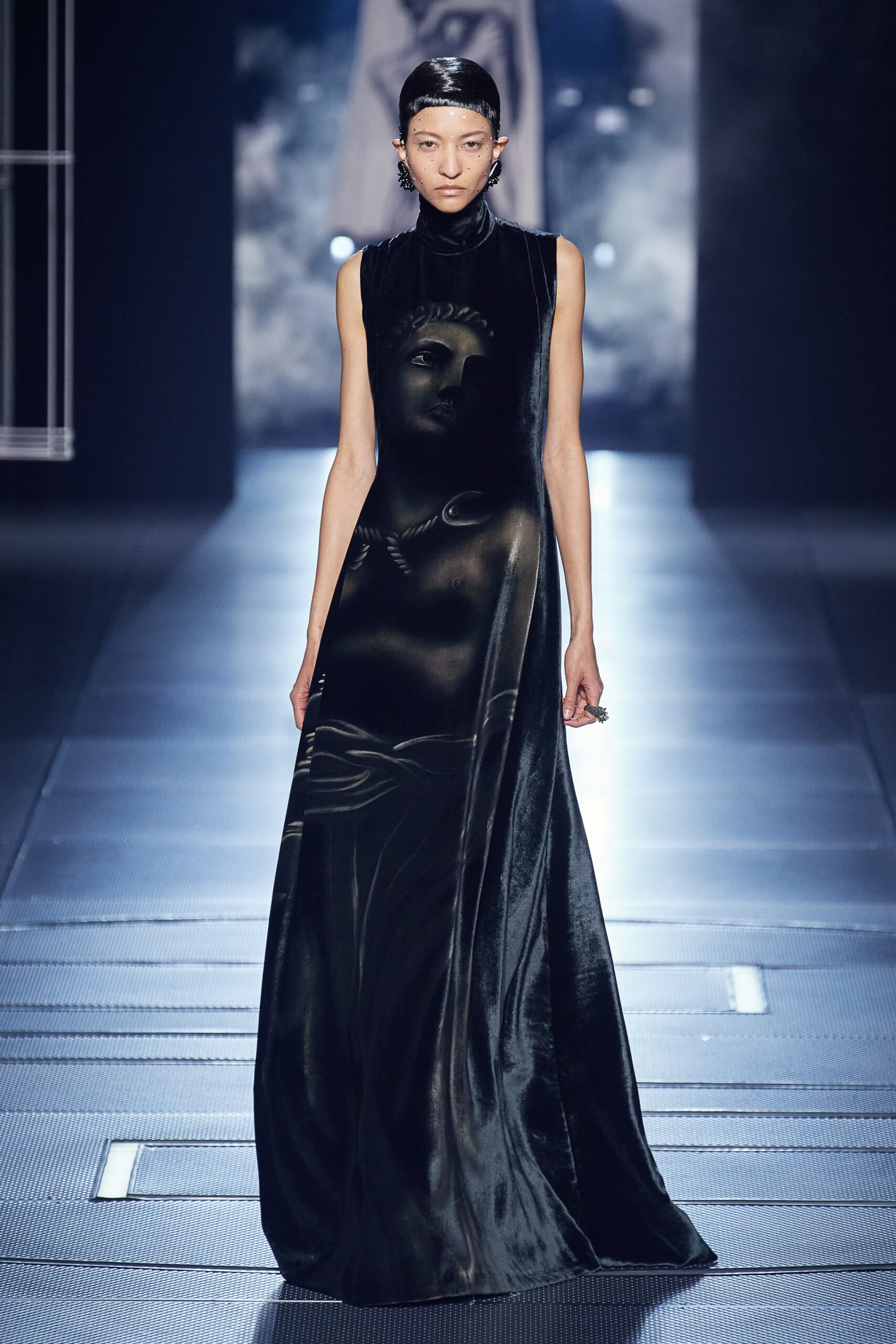 Fendi S/S 22 Couture Look 9