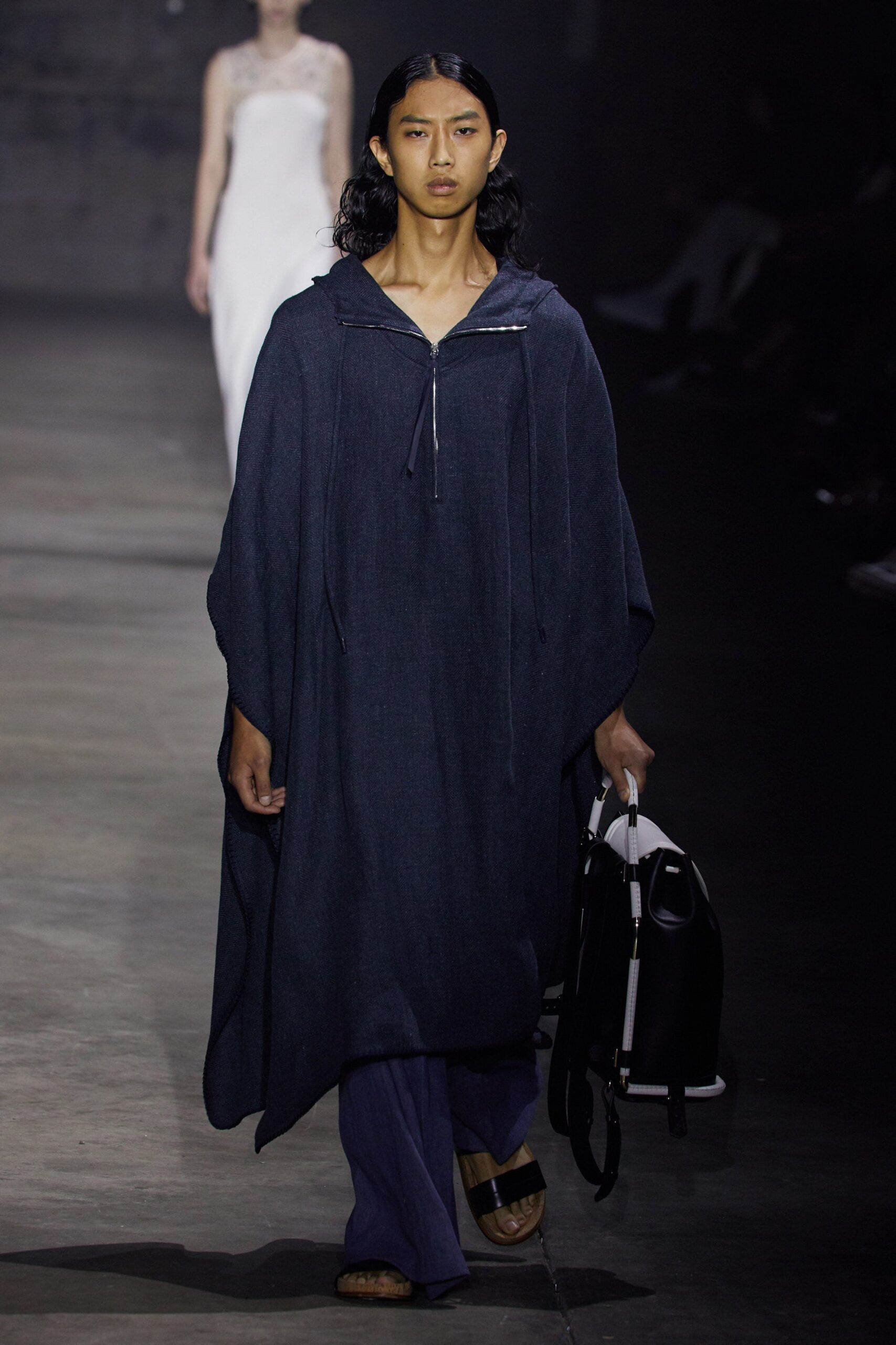 Gabriela Hearst S/S 22 Look 9