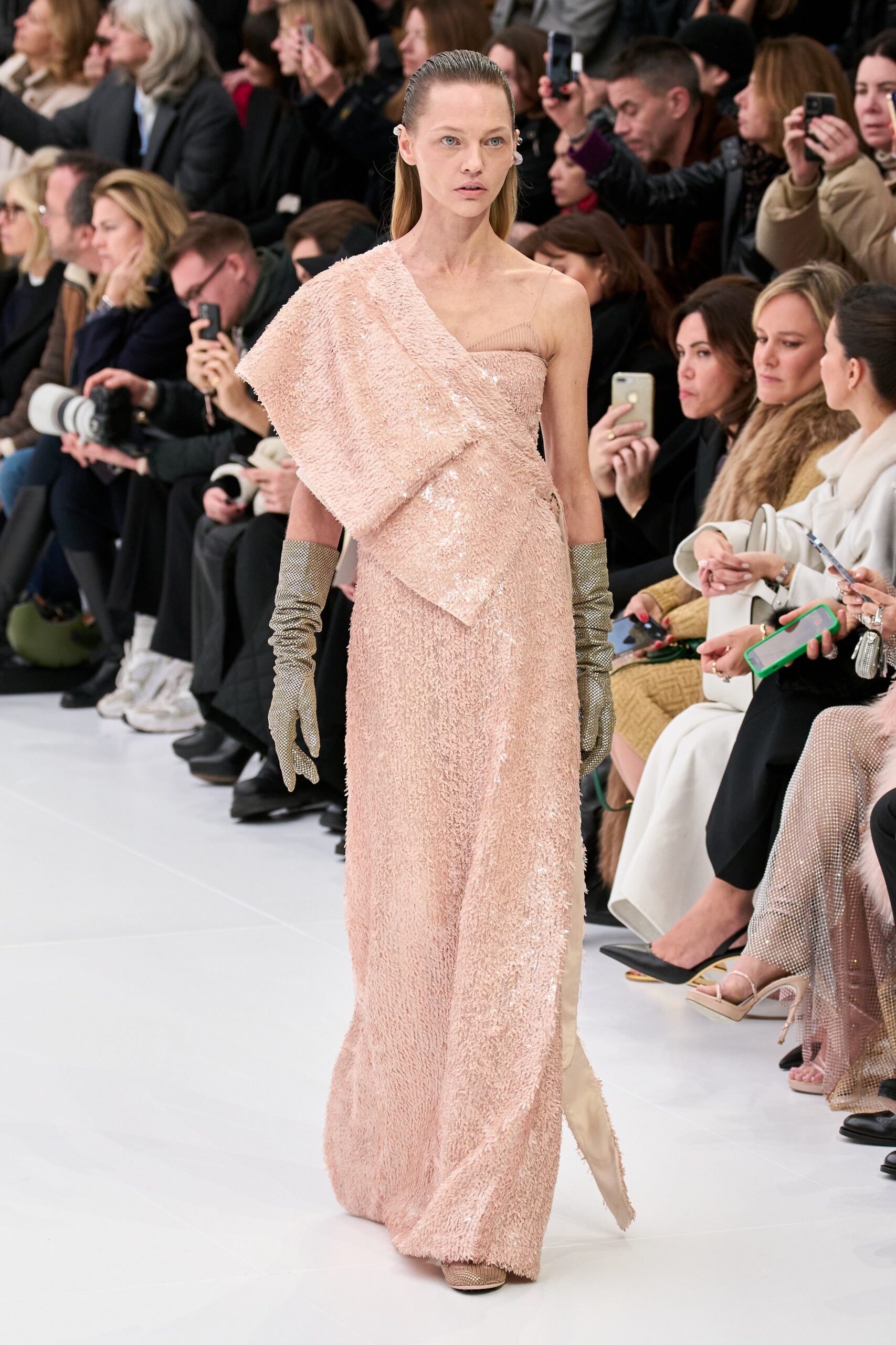 Fendi S/S 23 Couture Look 9