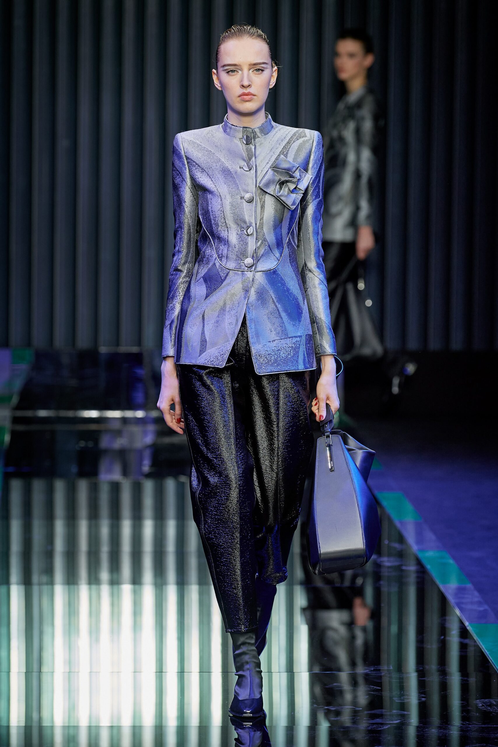 Giorgio Armani F/W 22 Look 9