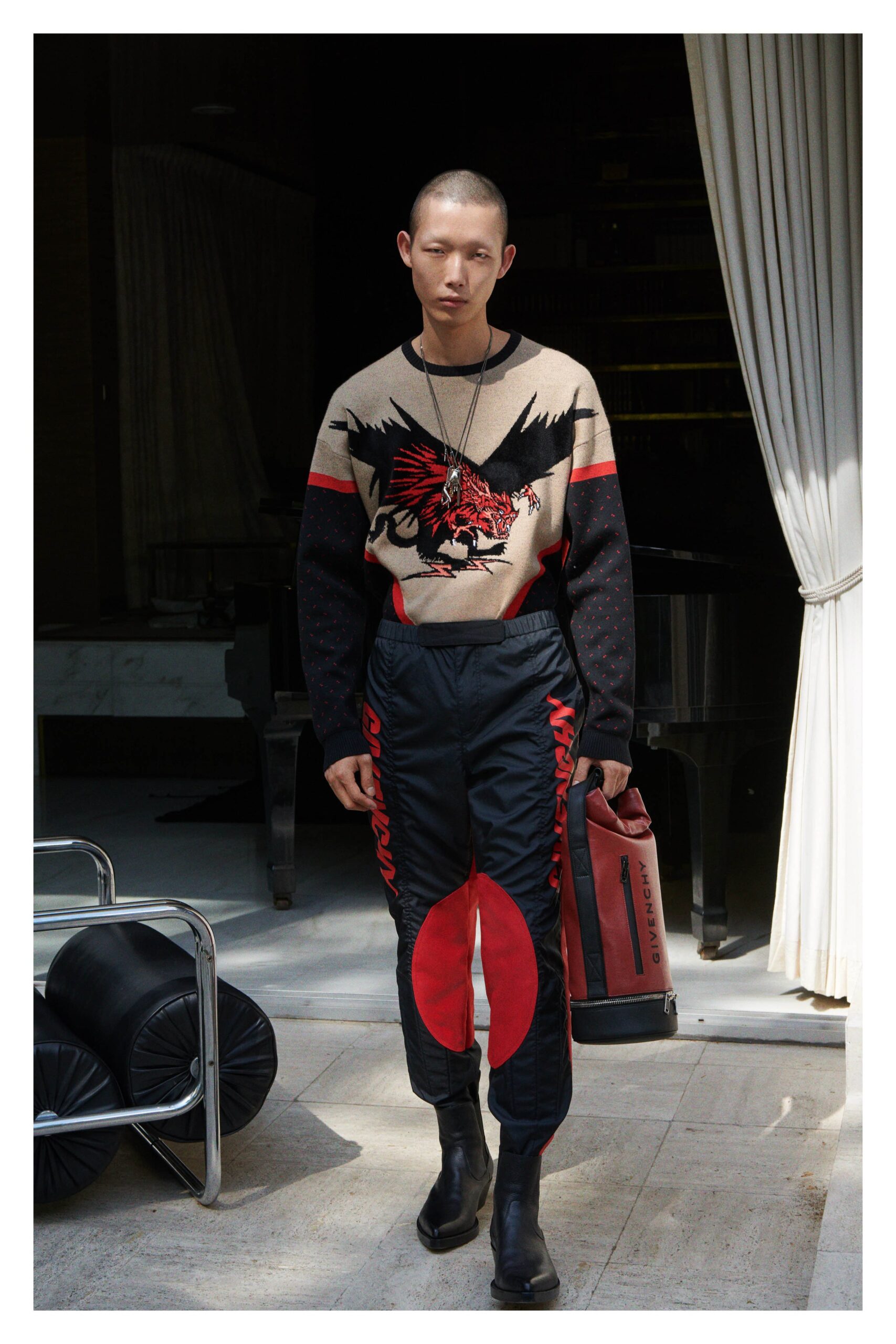 Givenchy Resort 19 Look 9