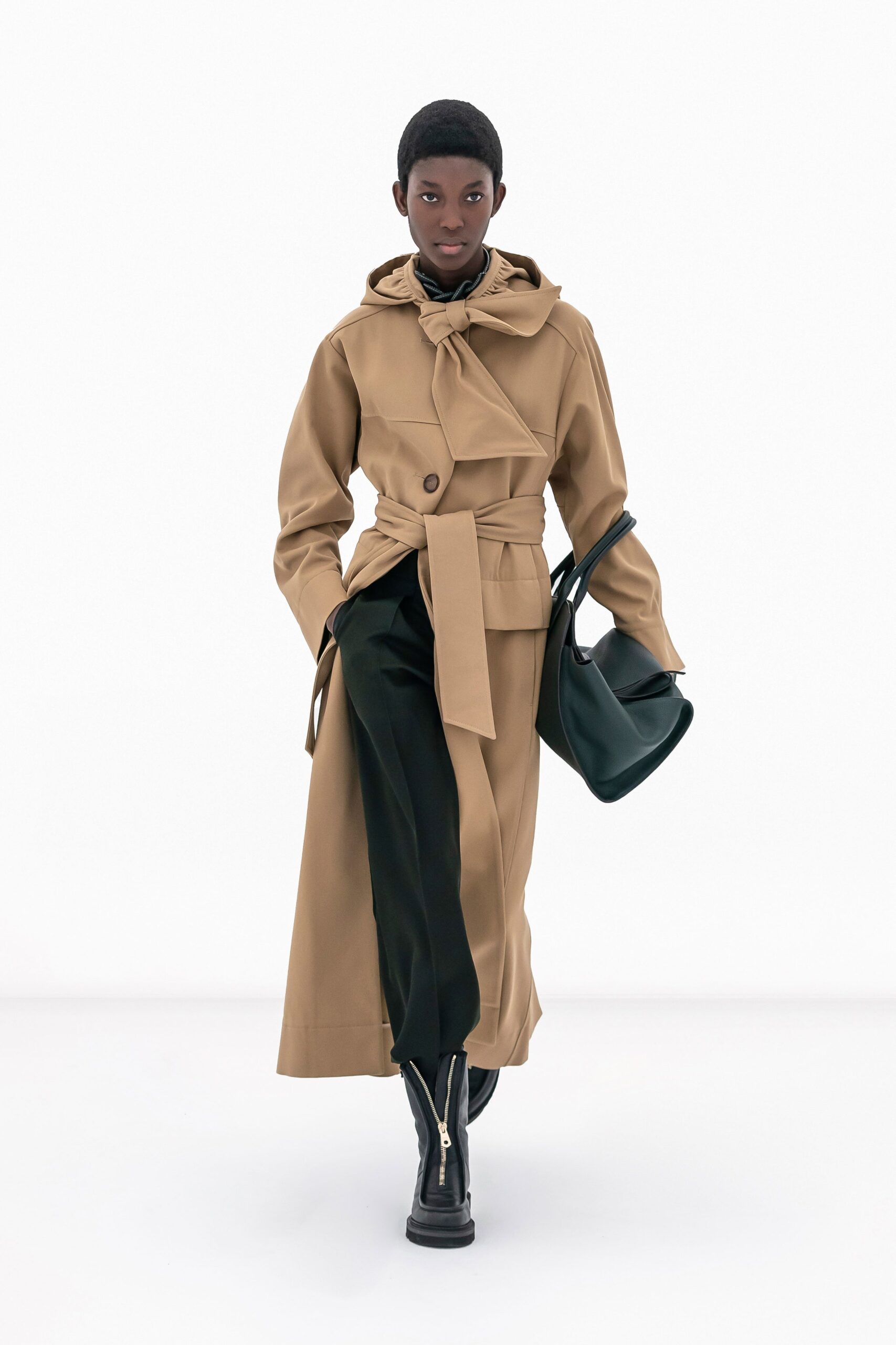 Ferragamo F/W 22 Look 9