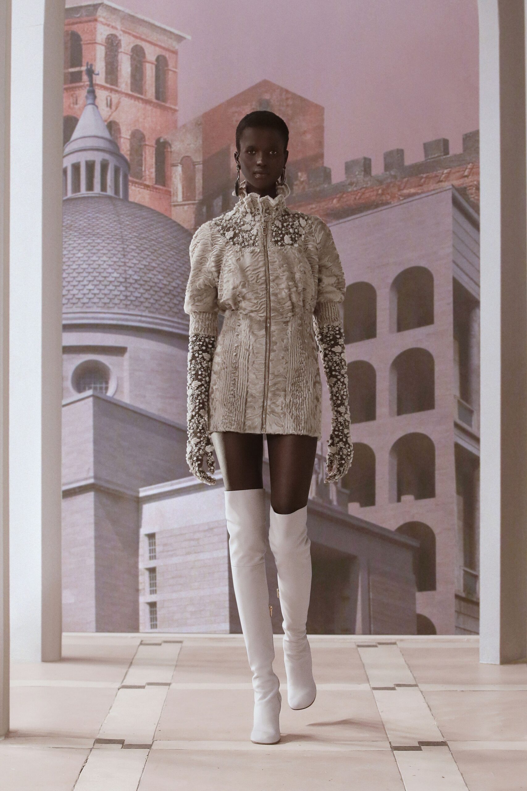 Fendi F/W 21 Couture Look 10
