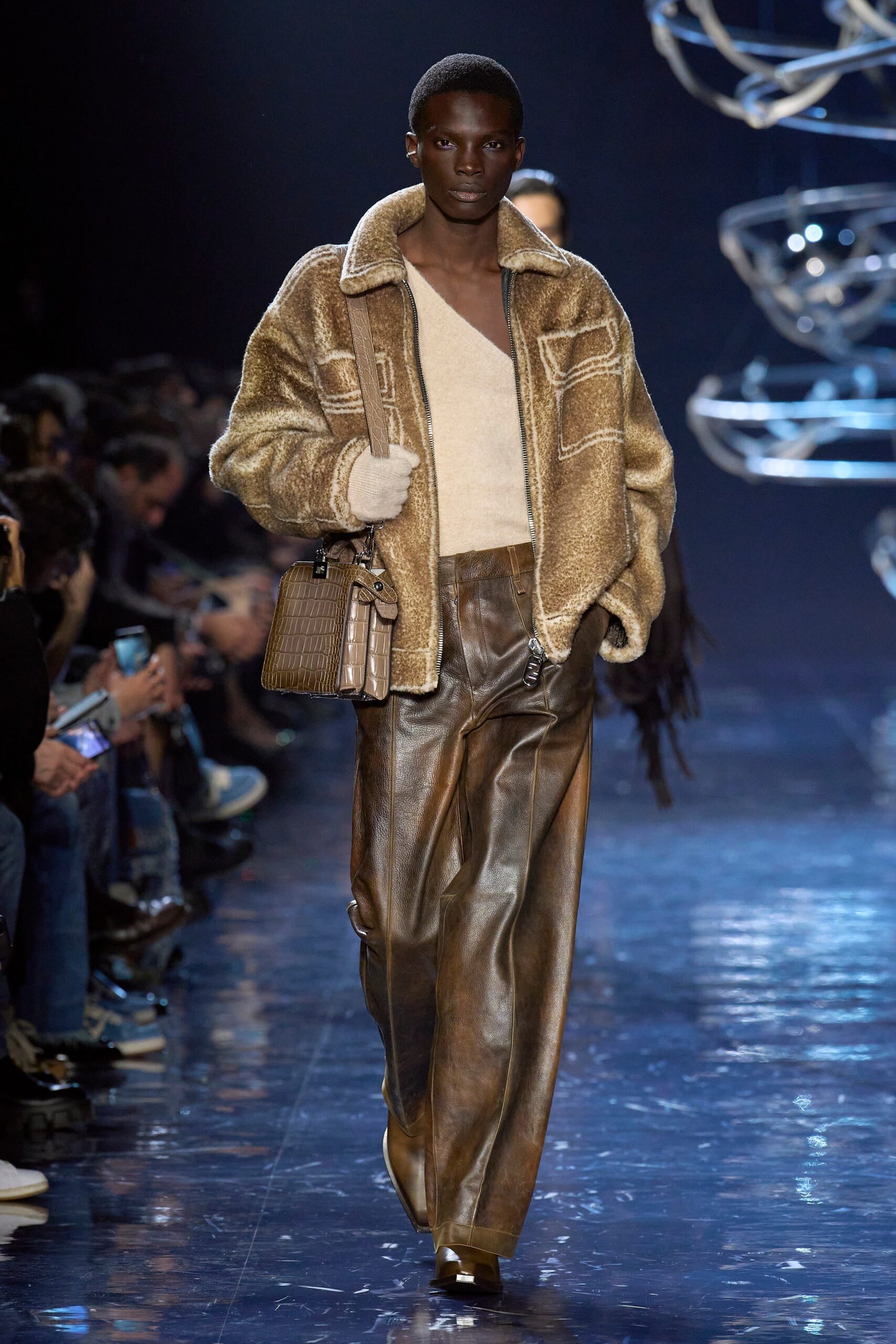 Fendi F/W 23 Menswear Look 10