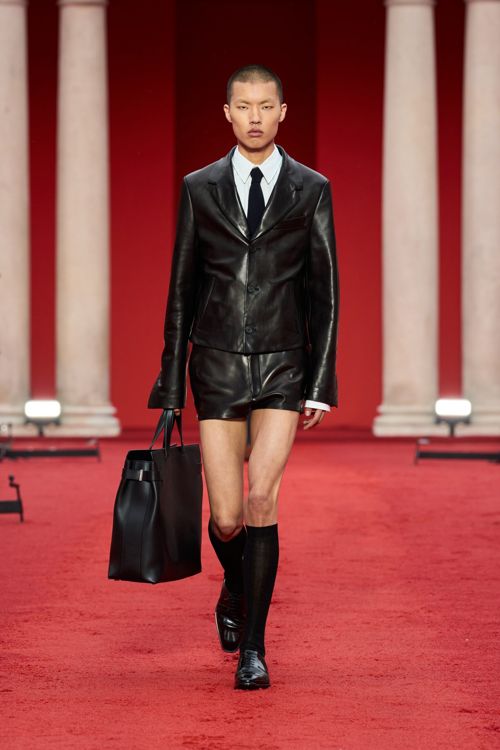 Ferragamo S/S 23 Look 10
