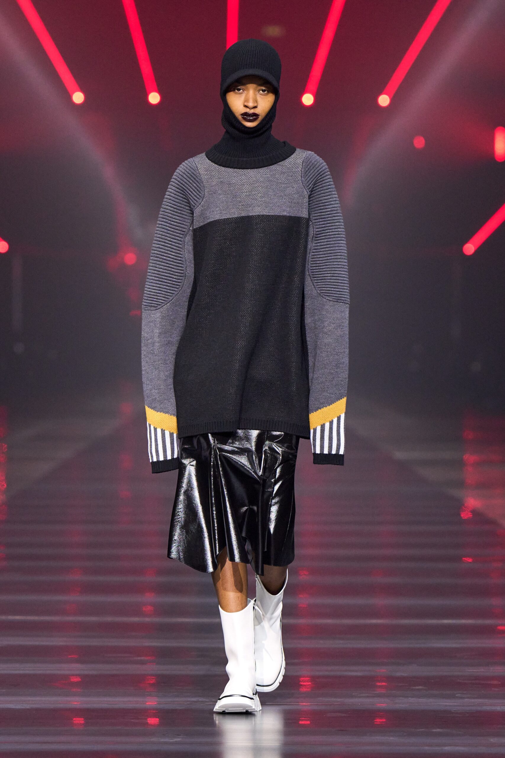 Ferrari F/W 22 Look 10