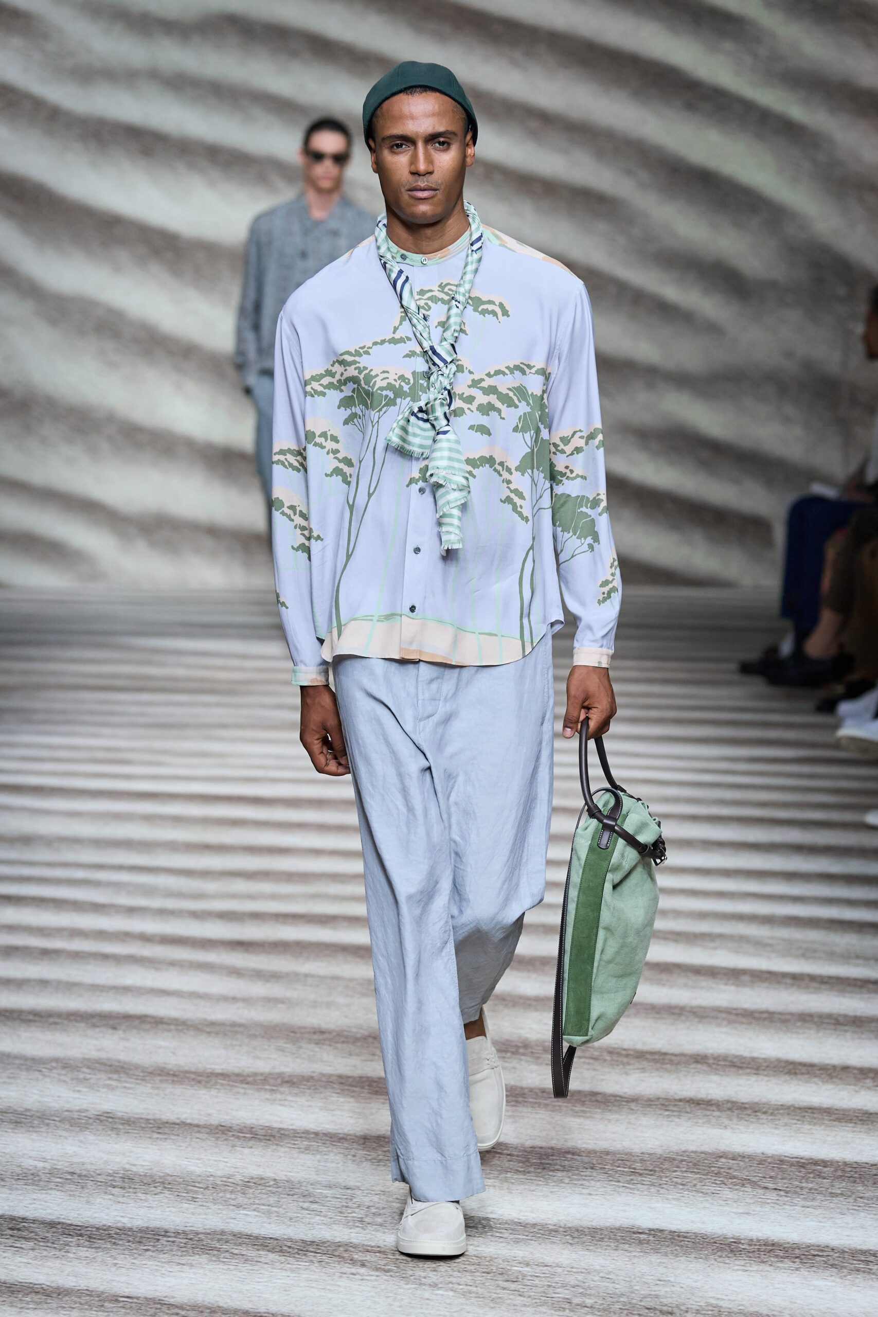 Giorgio Armani S/S 23 Menswear Look 10