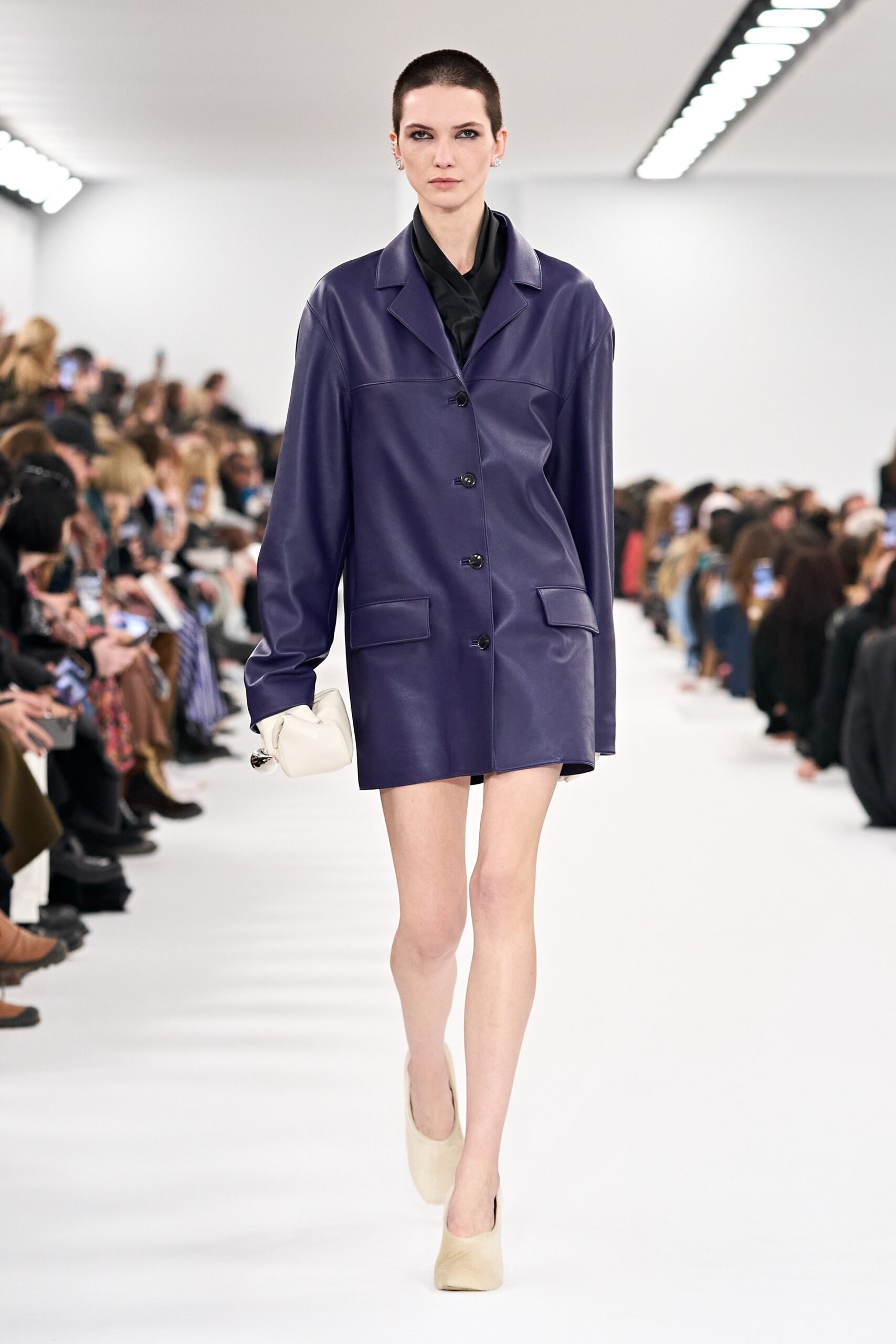 Givenchy F/W 23 Look 10