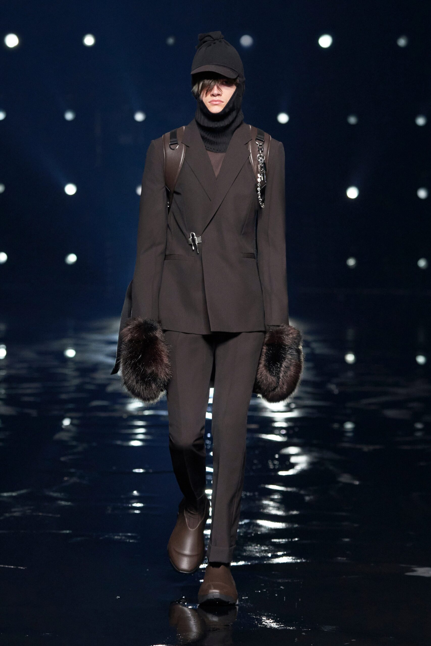 Givenchy F/W 21 Look 11