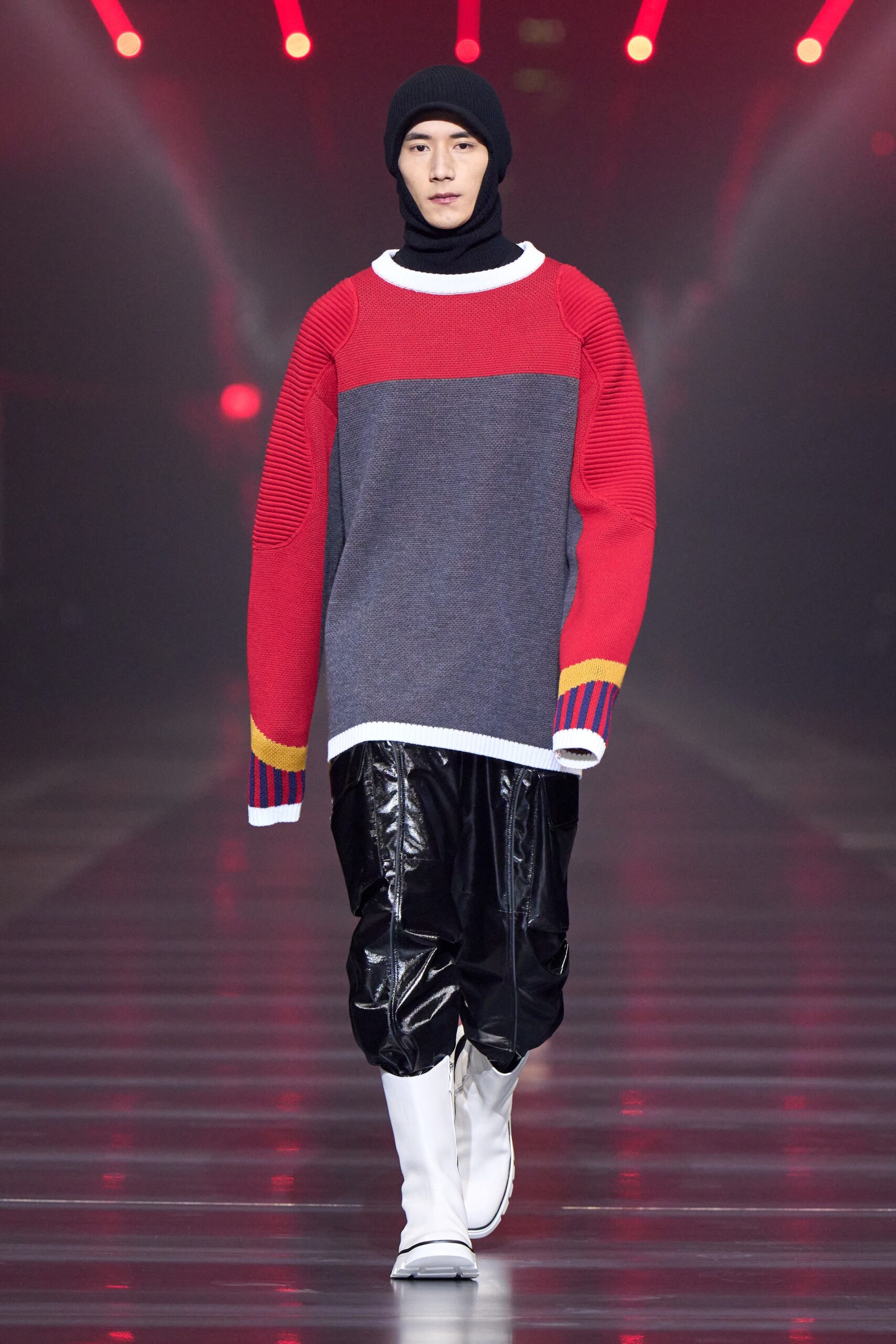 Ferrari F/W 22 Look 11