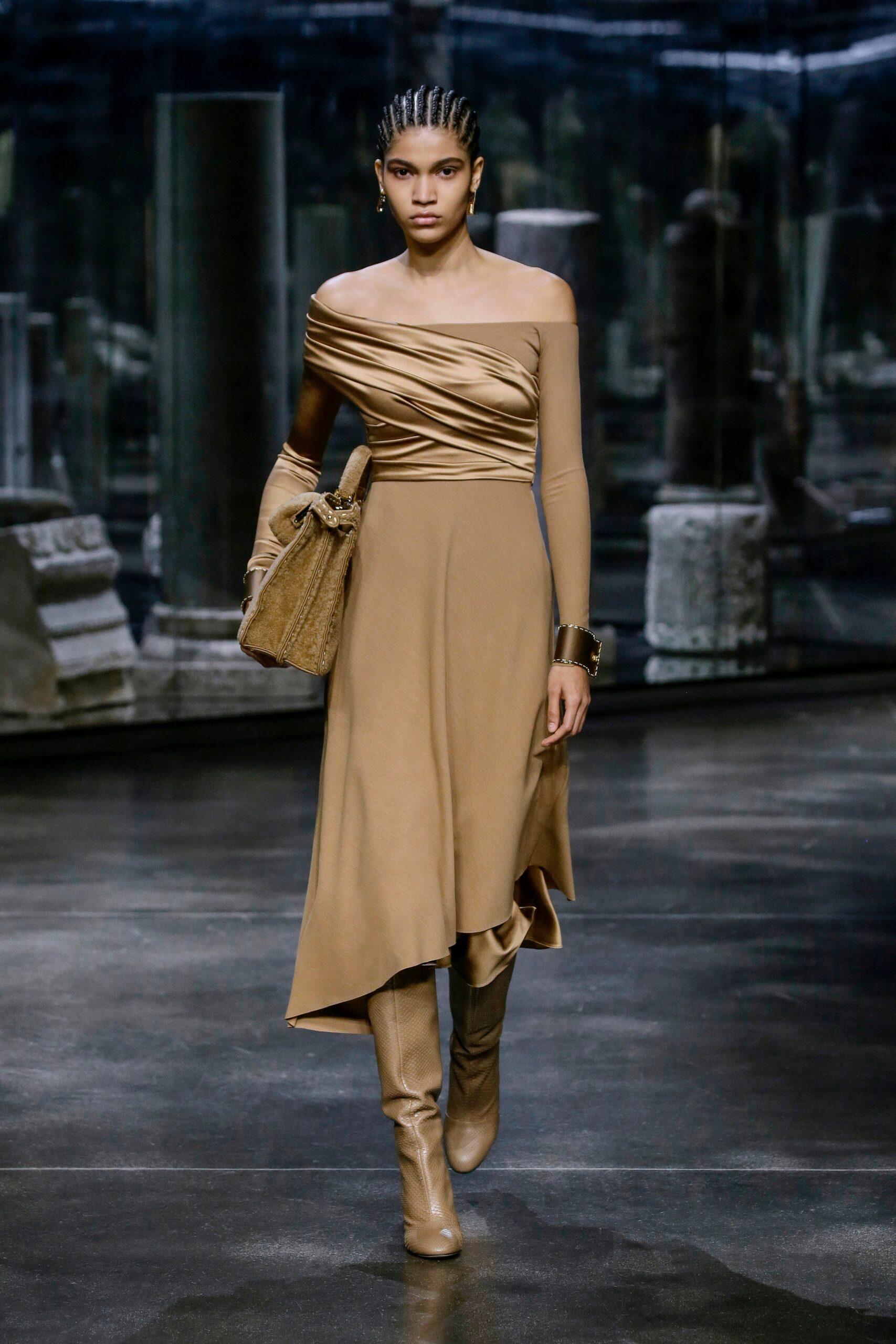 Fendi F/W 21 Look 12
