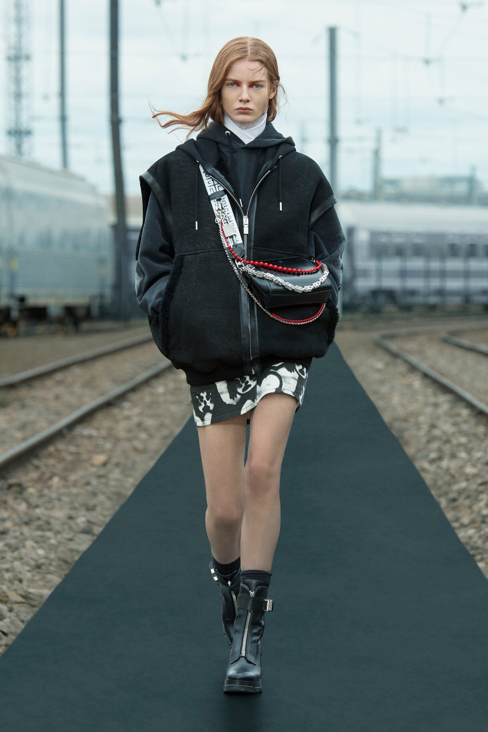 Givenchy Resort 22 Look 12