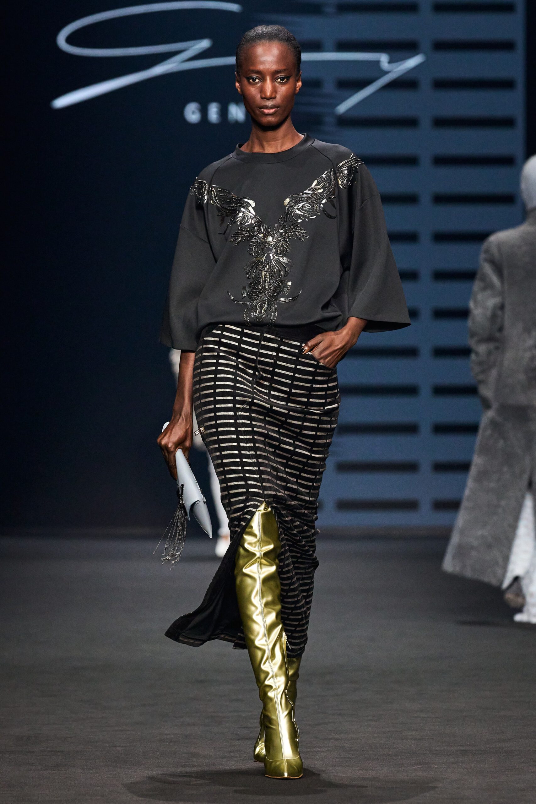 Genny F/W 23 Look 12
