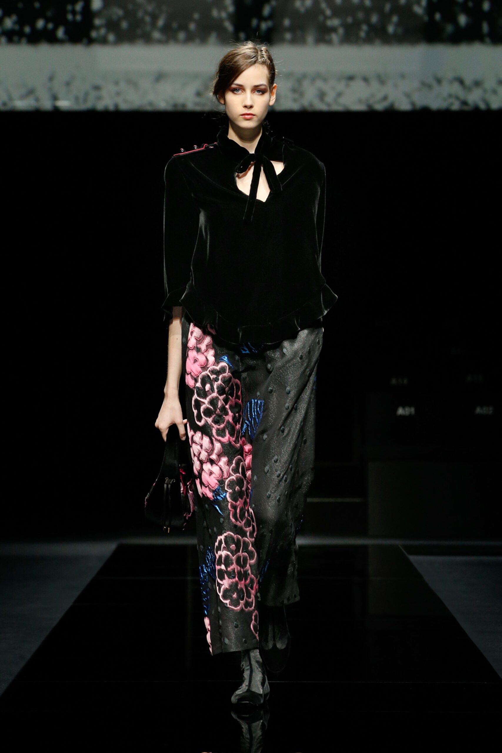 Giorgio Armani F/W 20 Look 12