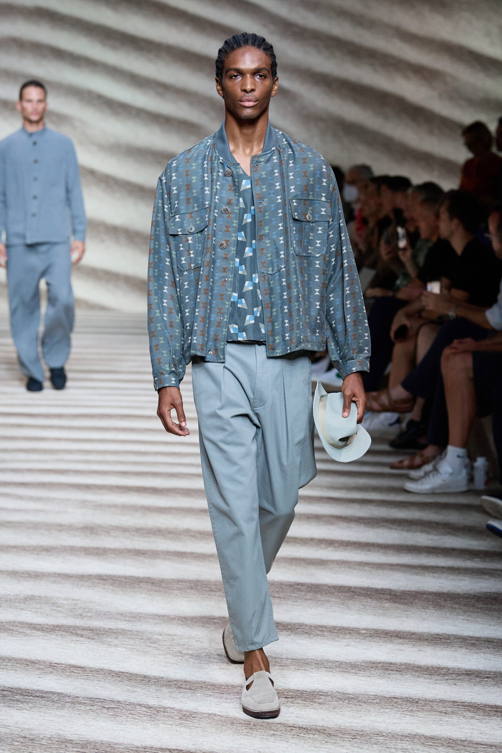 Giorgio Armani S/S 23 Menswear Look 12