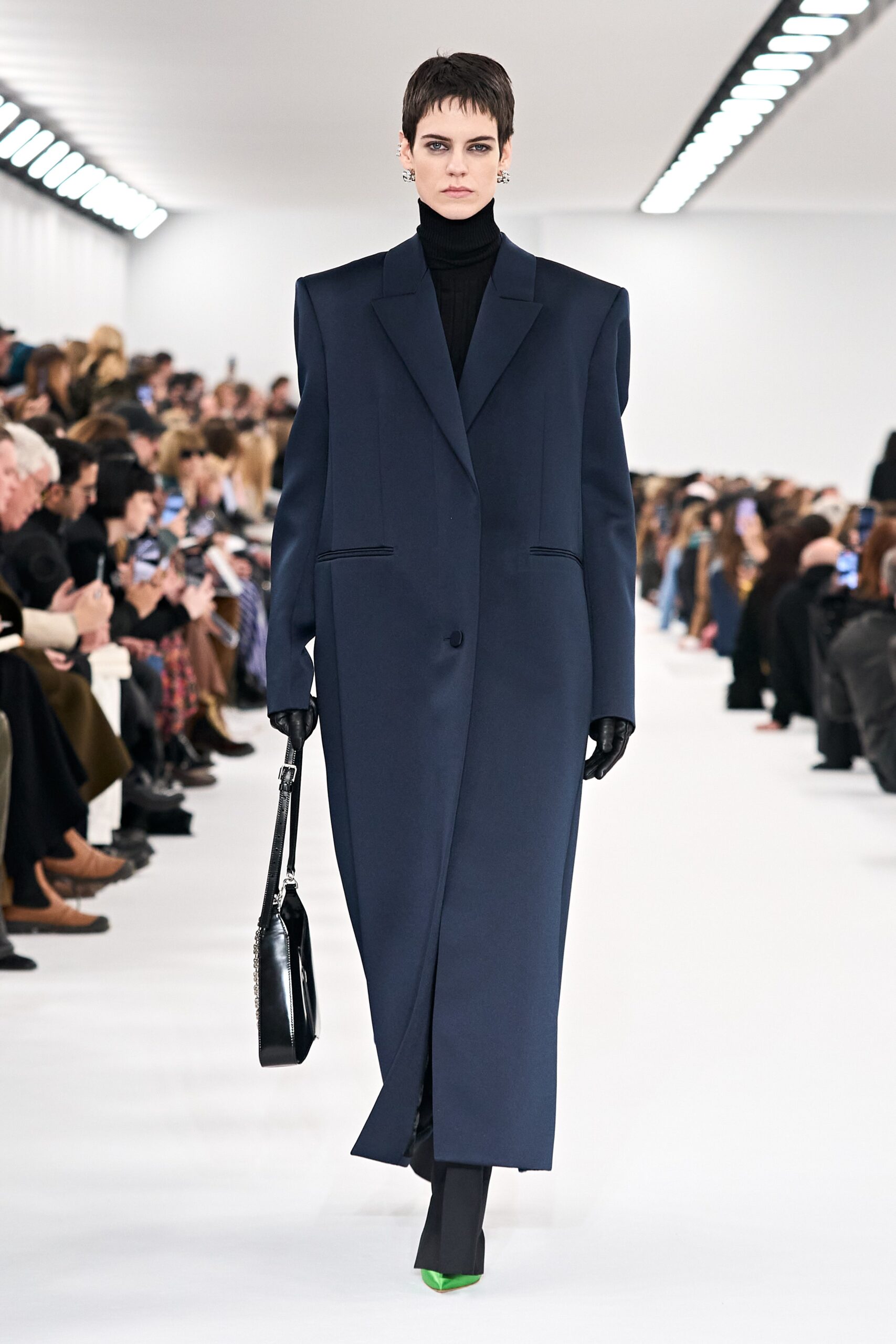Givenchy F/W 23 Look 12