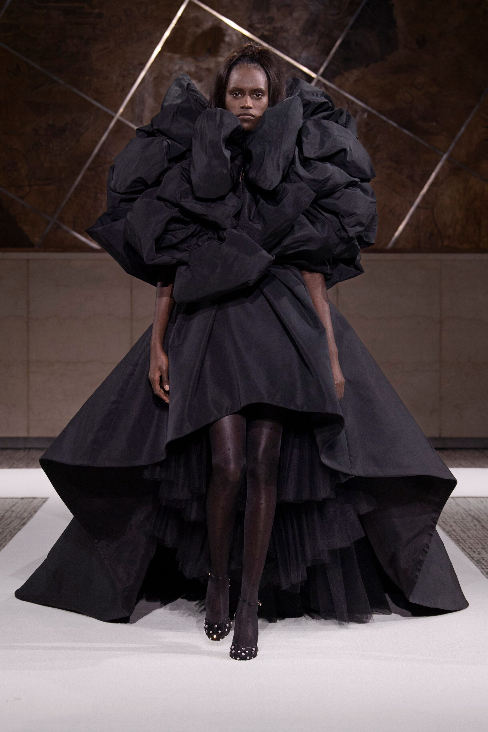 Giambattista Valli S/S 22 Couture Look 13