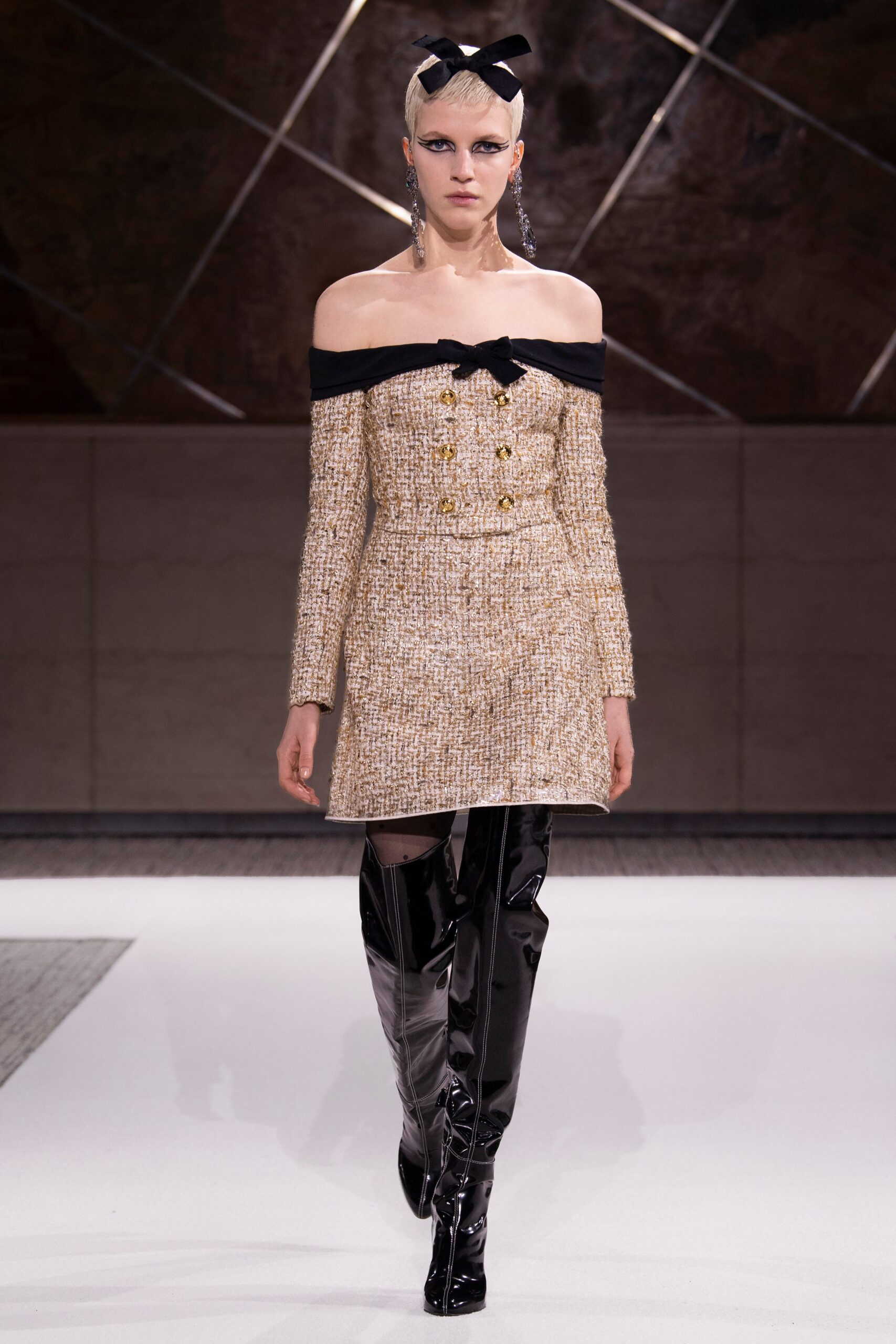 Giambattista Valli F/W 22 Look 13