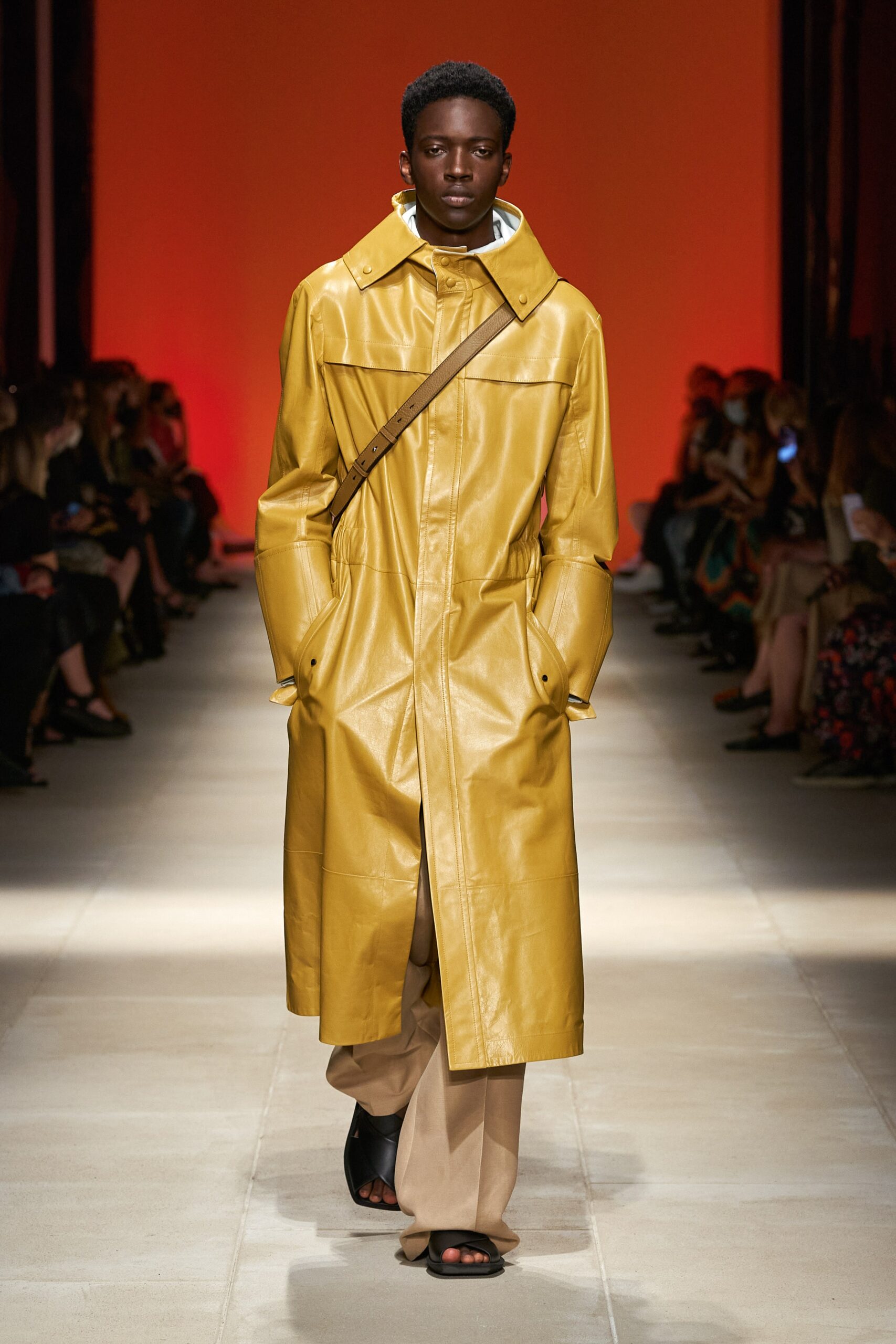 Ferragamo S/S 22 Look 13