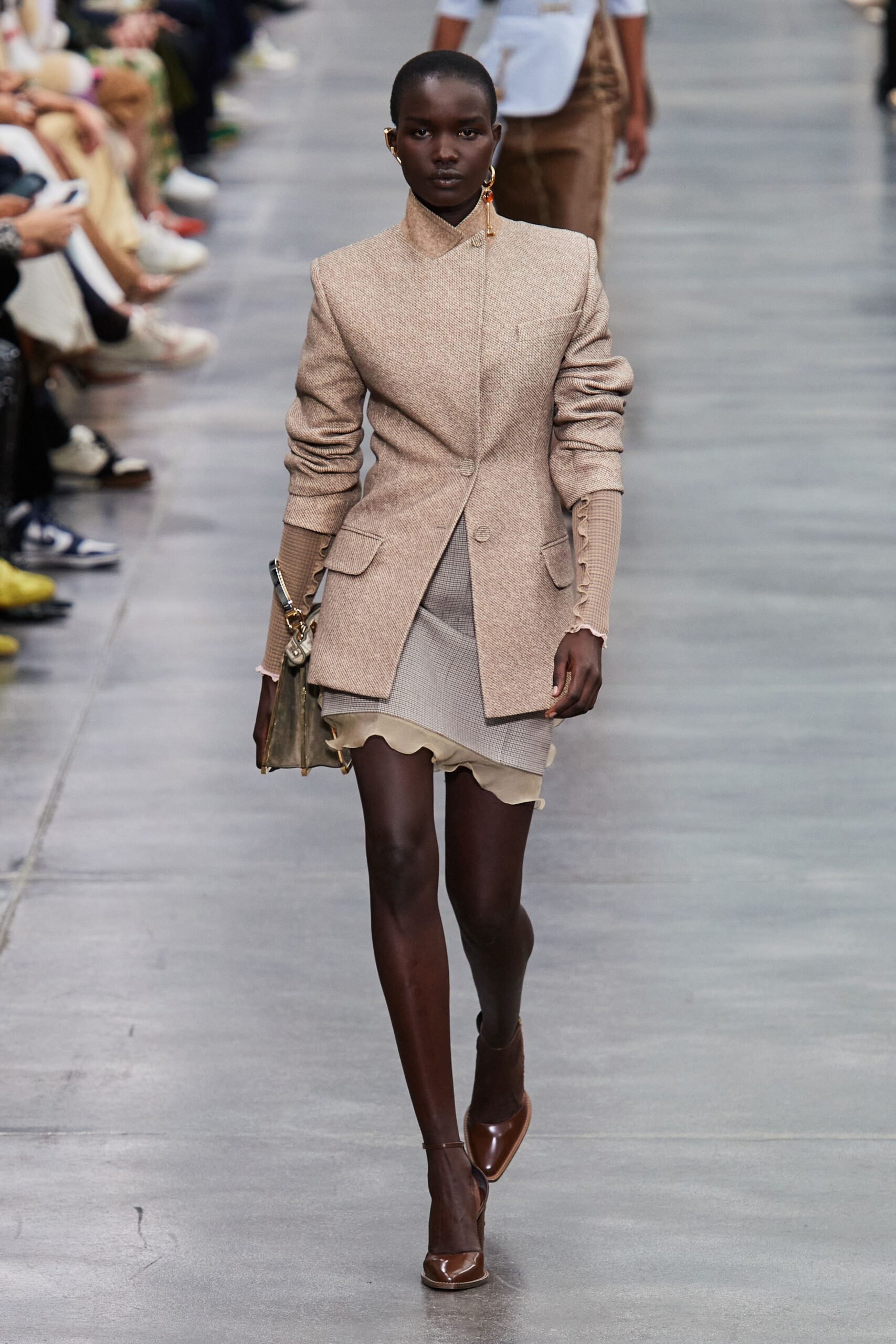 Fendi F/W 22 Look 13