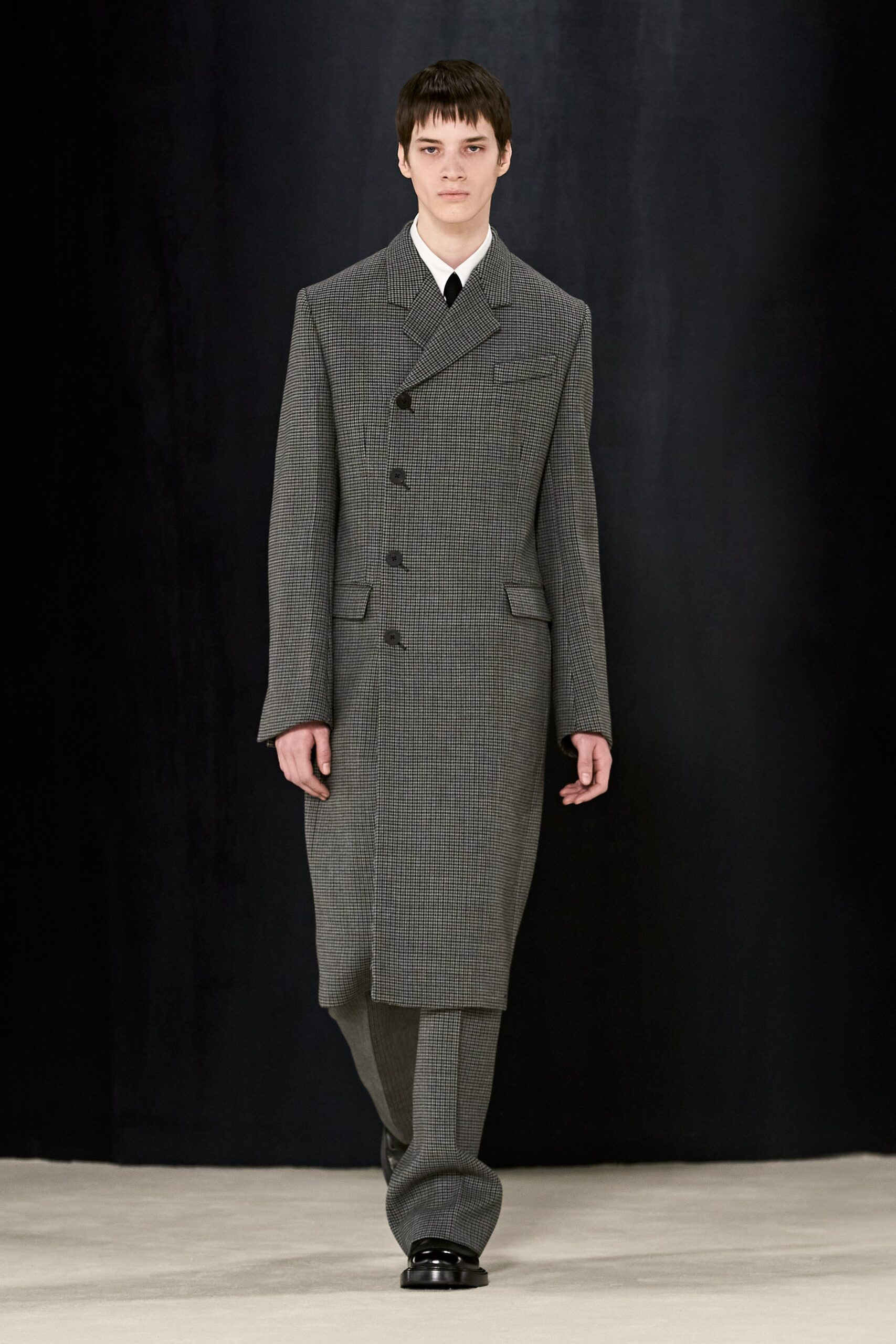 Ferragamo F/W 23 Look 13
