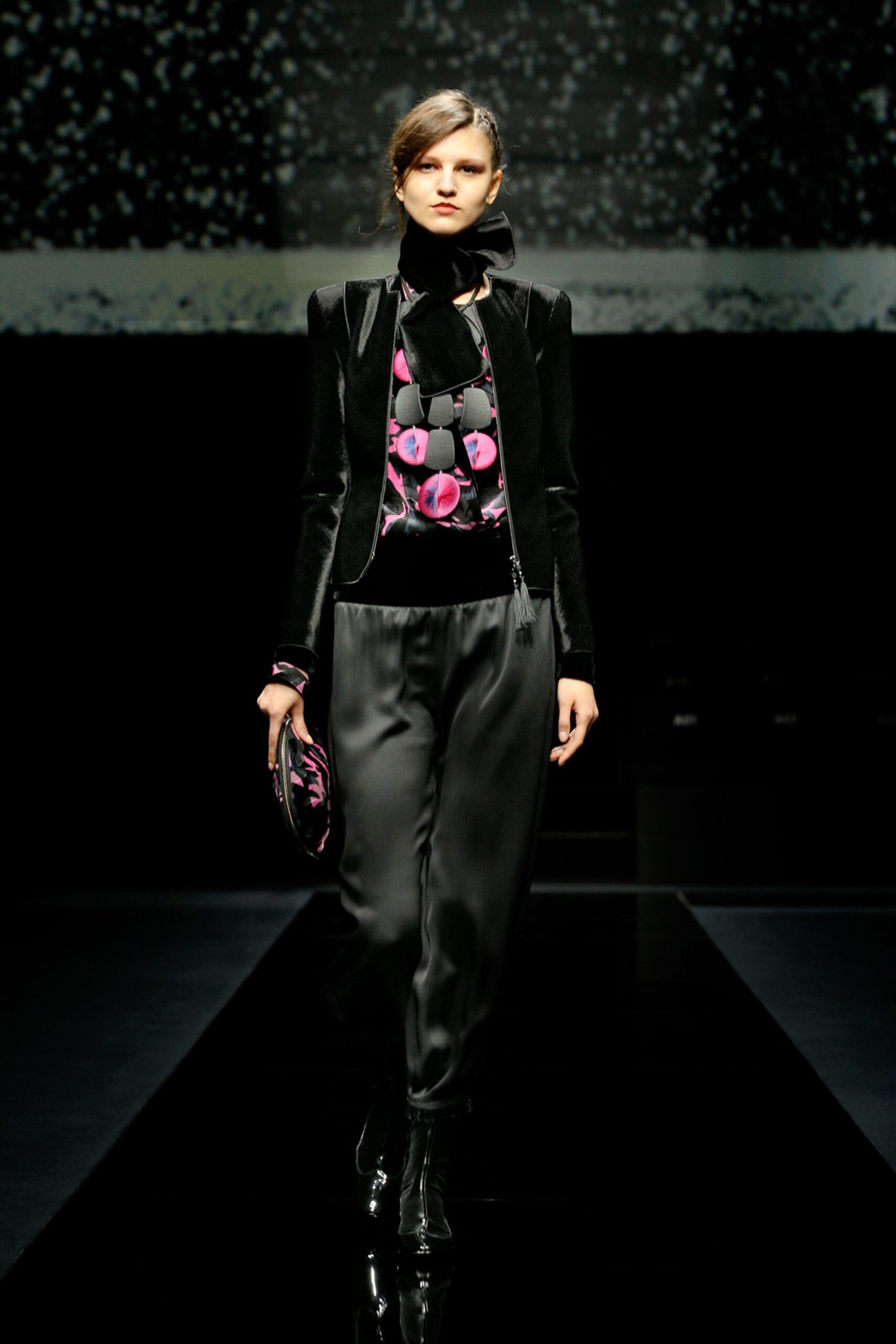 Giorgio Armani F/W 20 Look 13