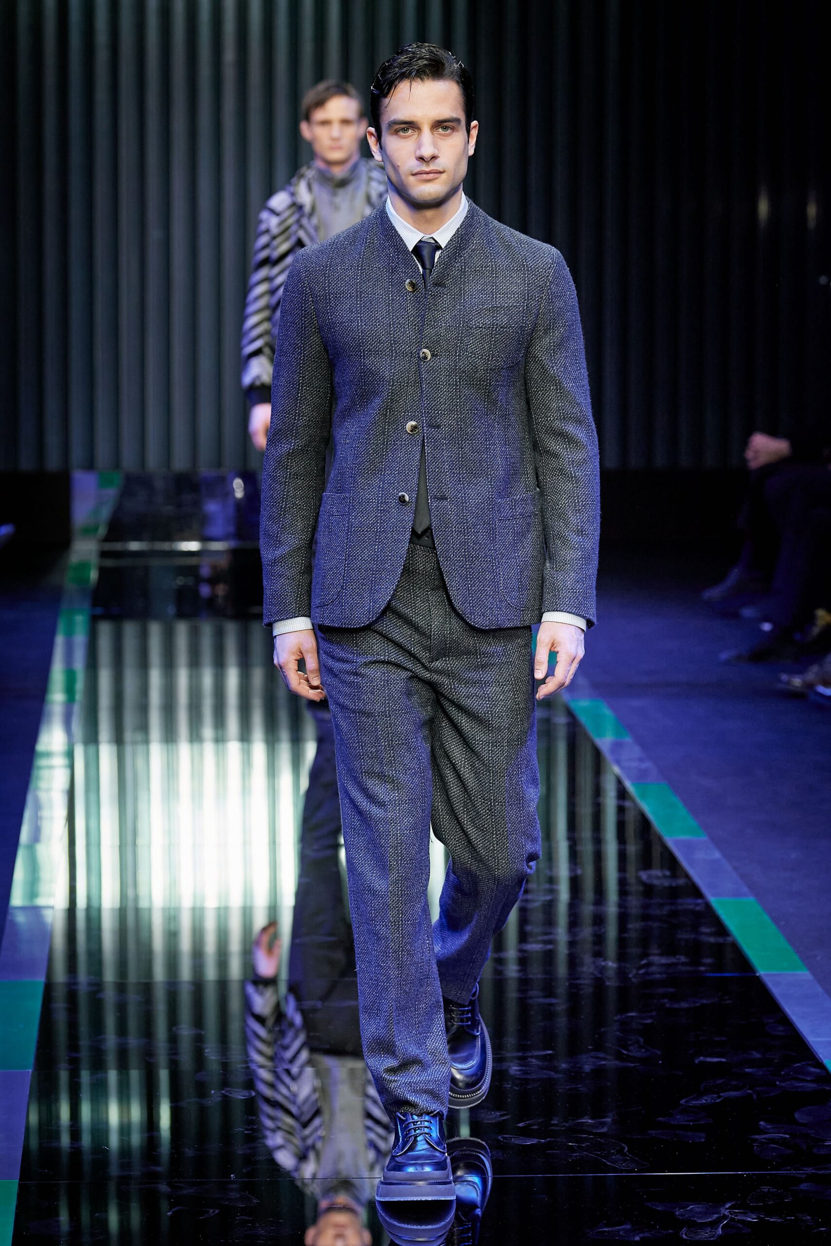 Giorgio Armani F/W 22 Look 13