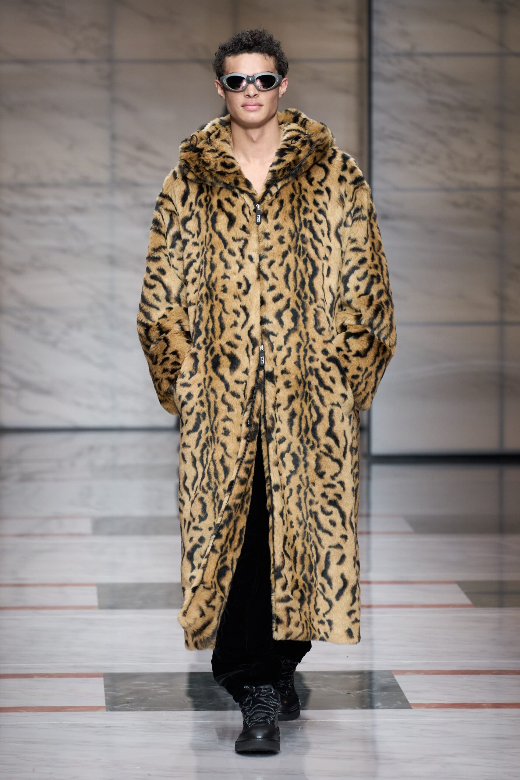 Giorgio Armani F/W 23 Menswear Look 13
