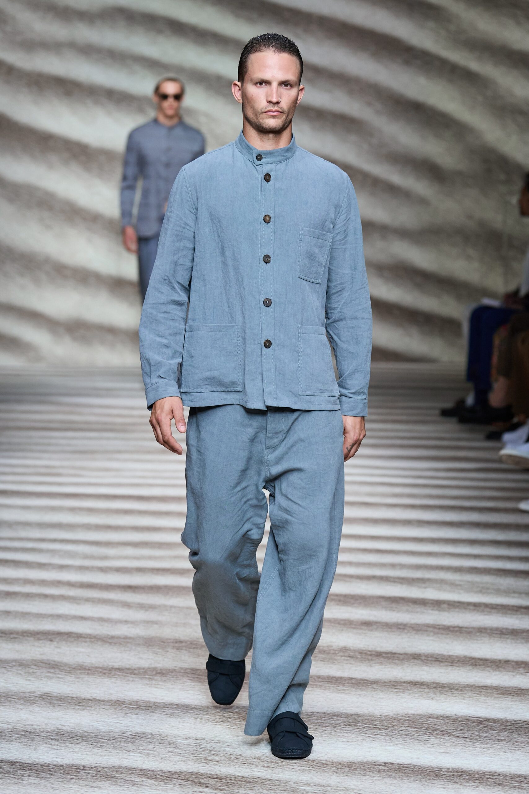 Giorgio Armani S/S 23 Menswear Look 13