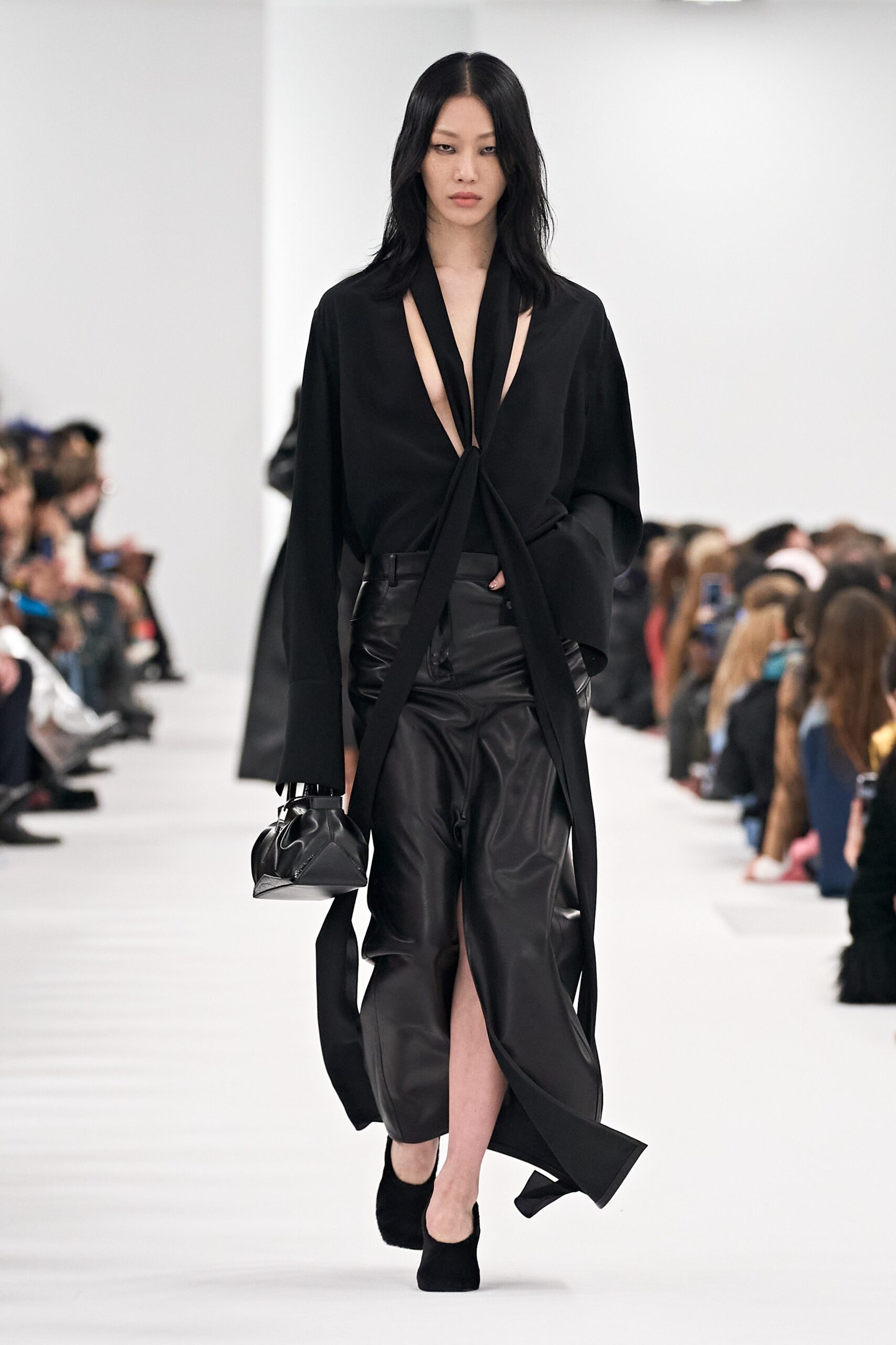Givenchy F/W 23 Look 13