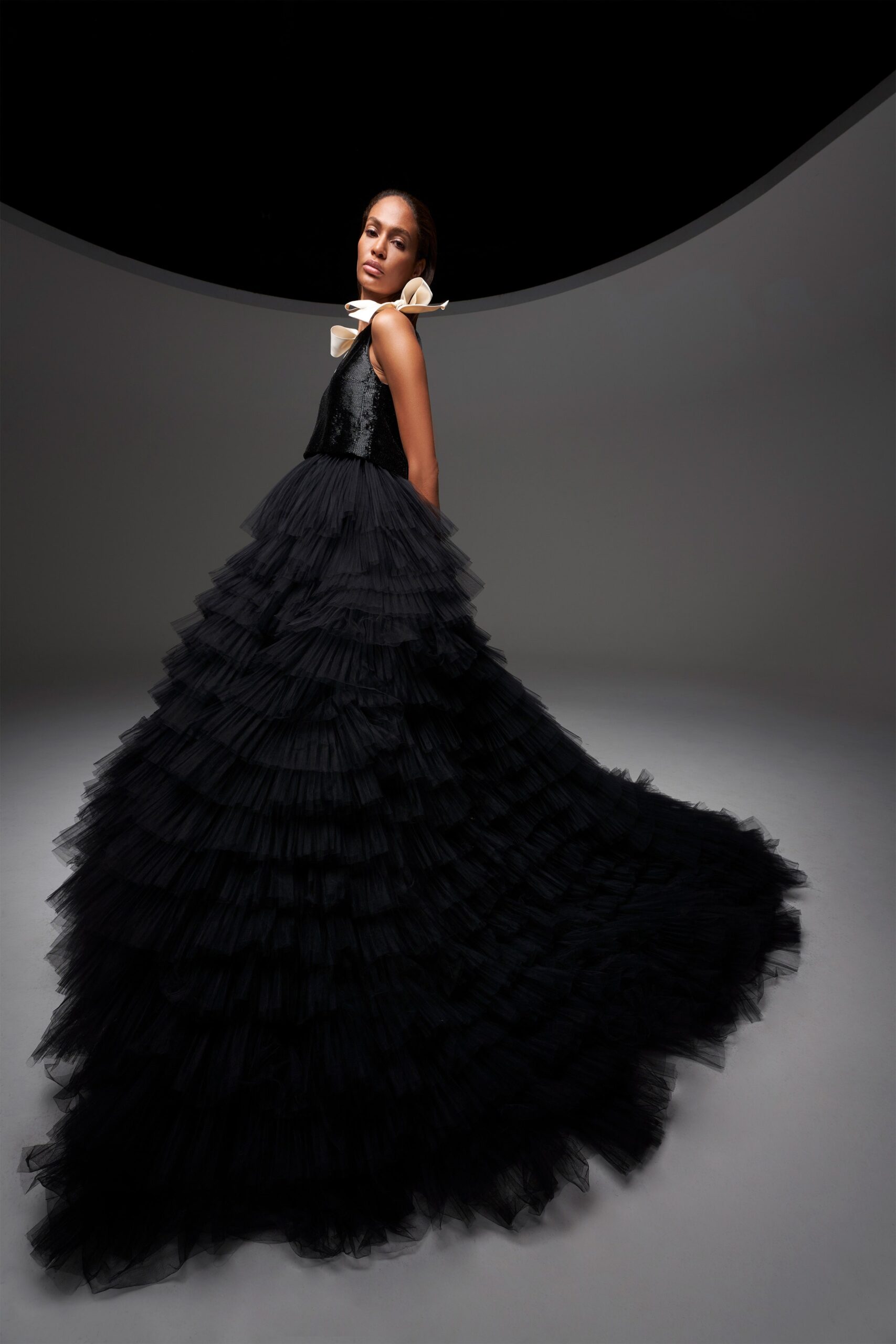 Giambattista Valli F/W 20 Couture Look 14