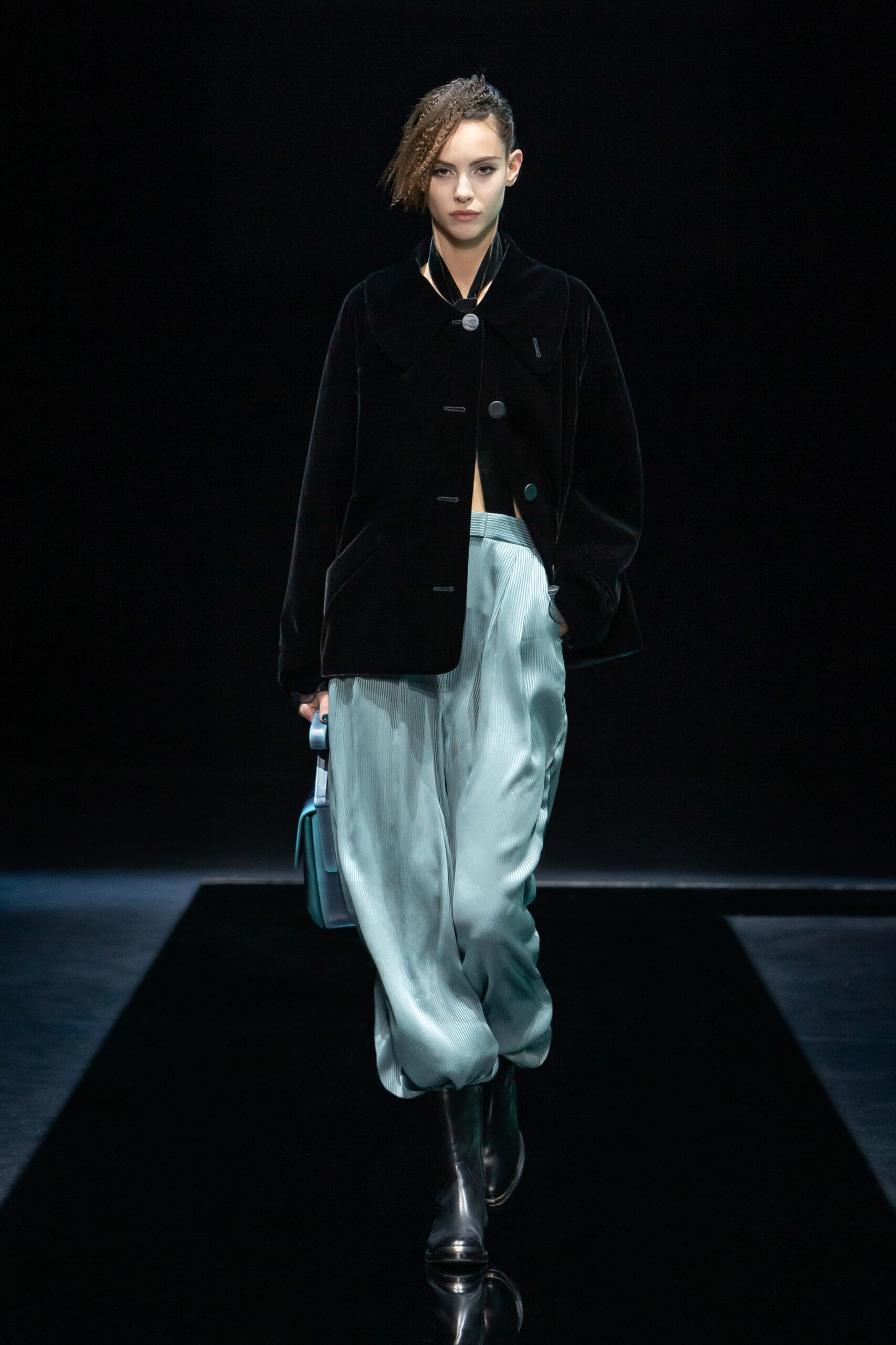 Giorgio Armani F/W 21 Look 14