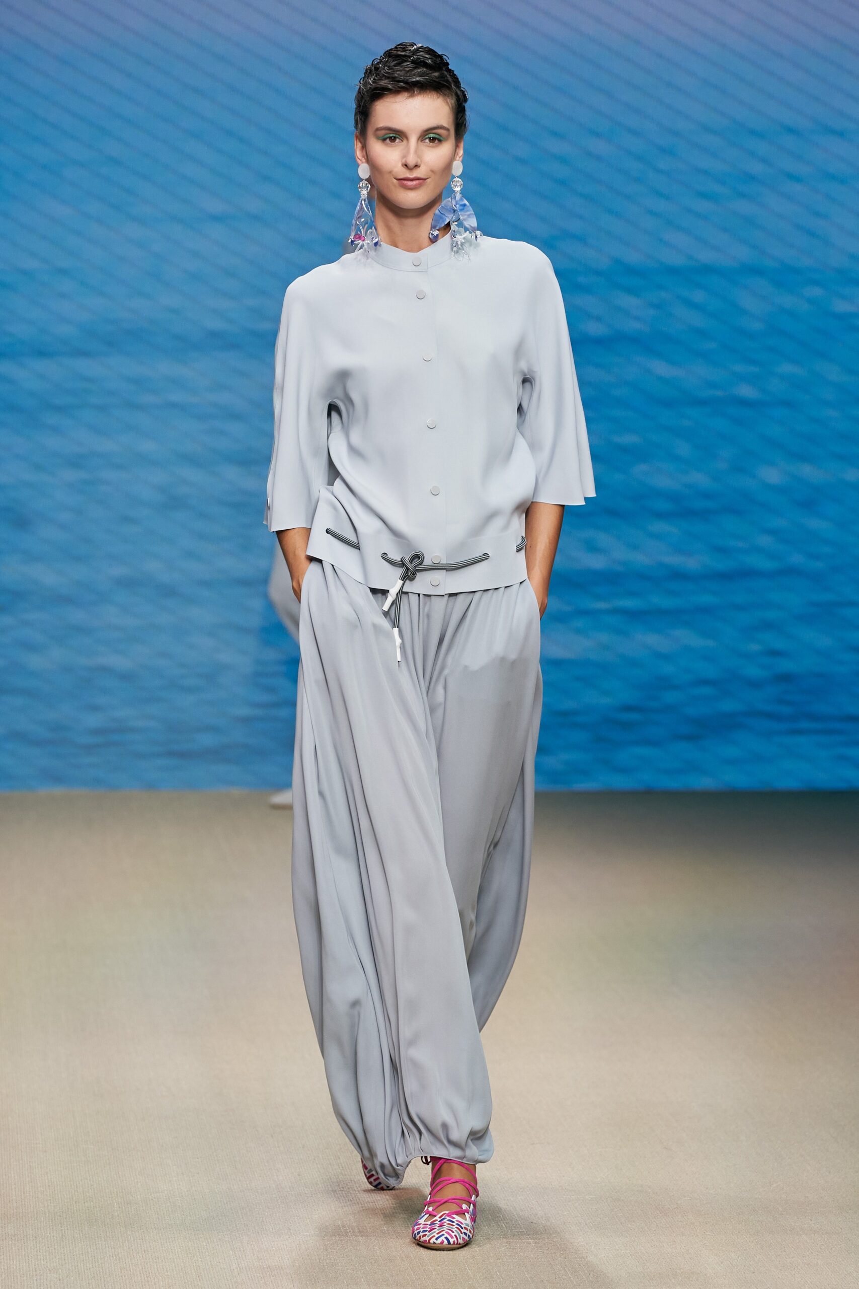 Giorgio Armani S/S 22 Look 14