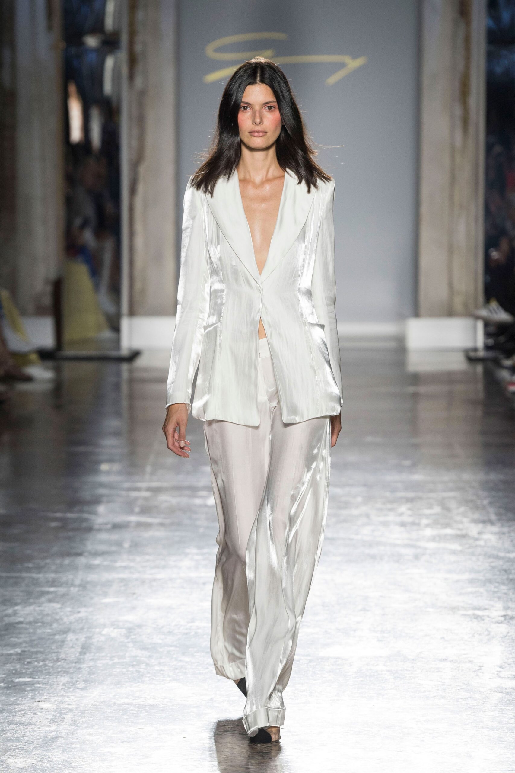 Genny S/S 19 Look 14