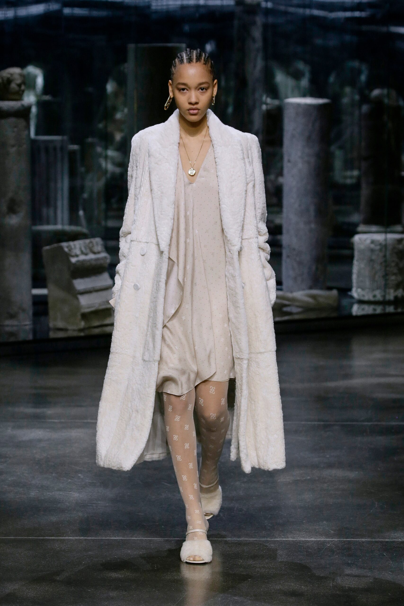 Fendi F/W 21 Look 15