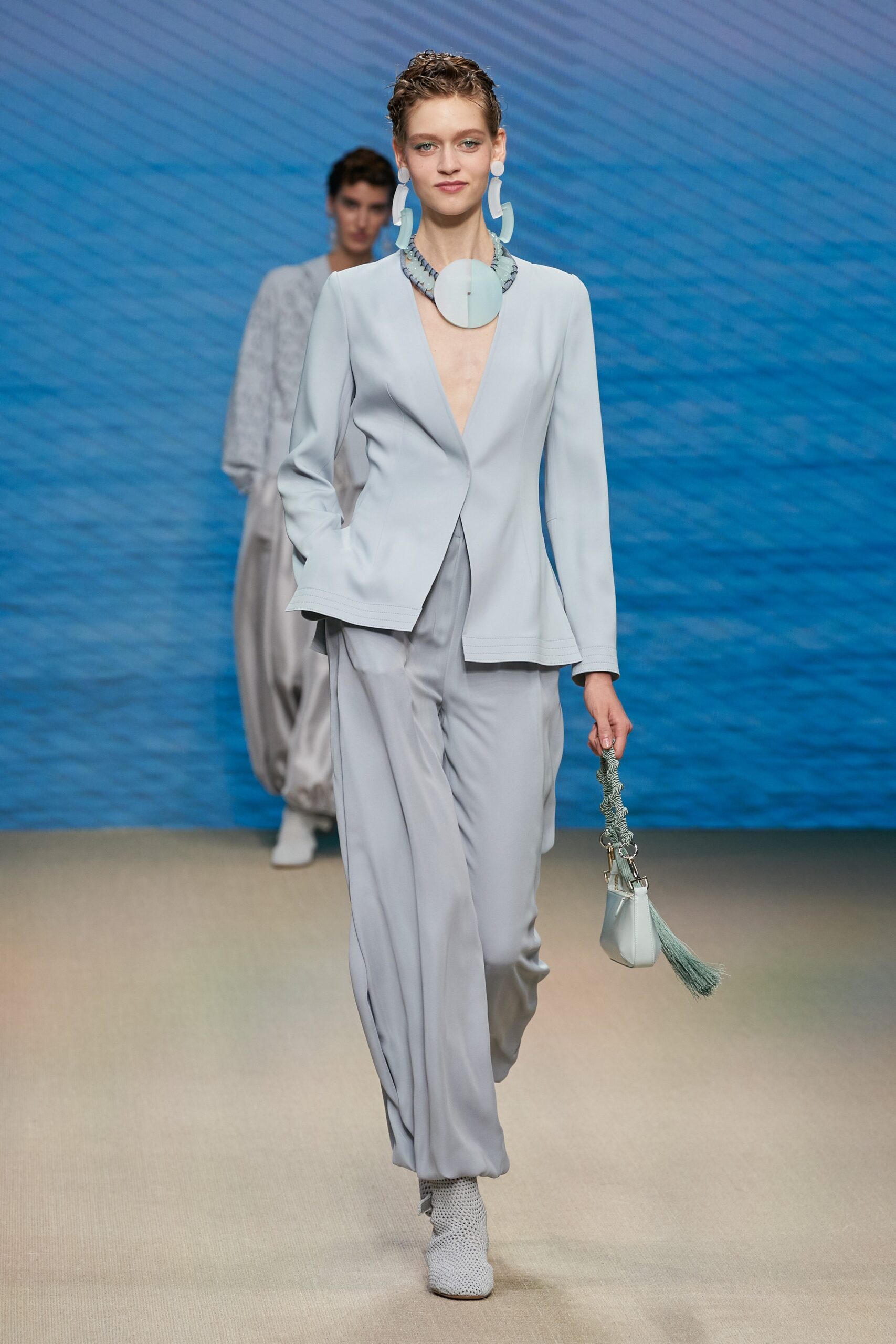 Giorgio Armani S/S 22 Look 15