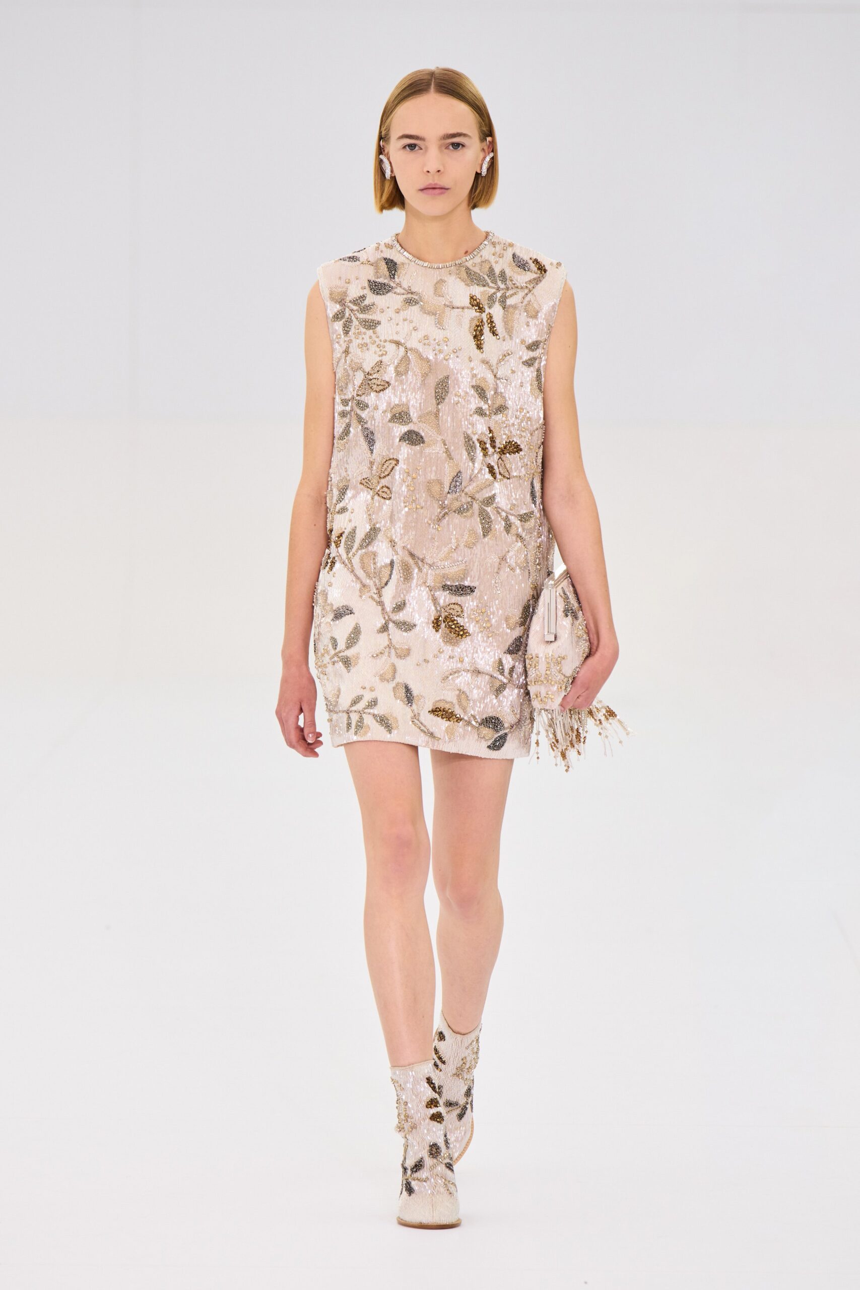 Fendi F/W 22 Couture Look 15