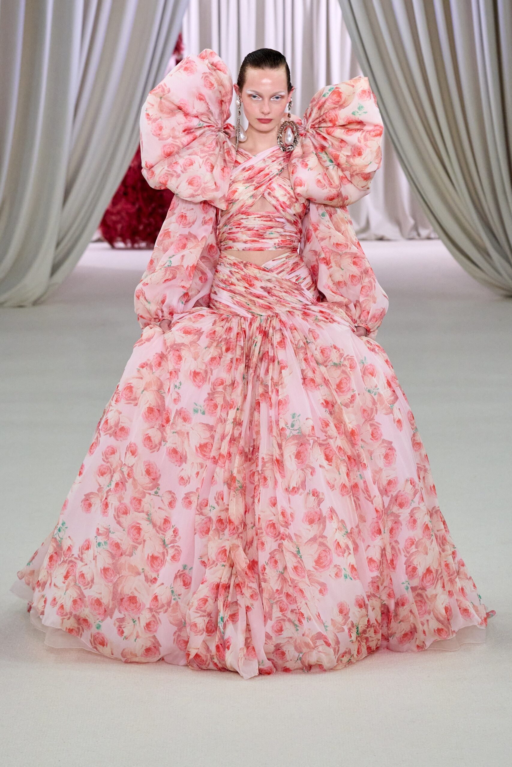 Giambattista Valli S/S 23 Couture Look 15
