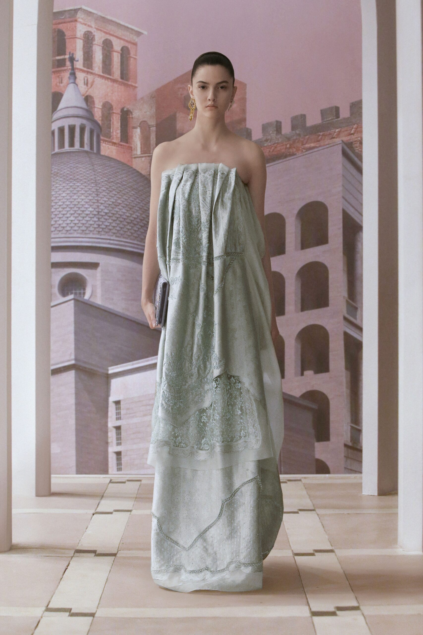 Fendi F/W 21 Couture Look 16